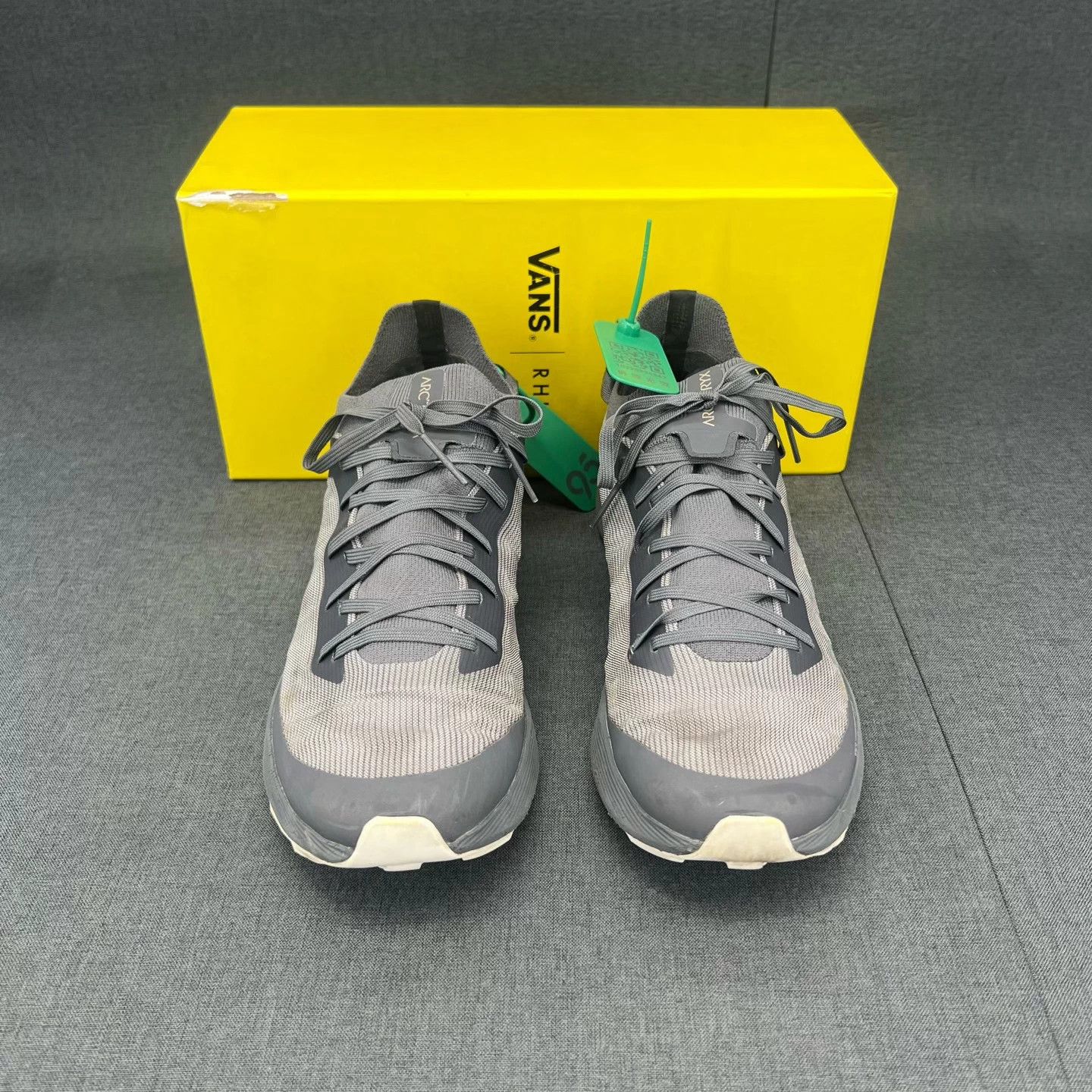Arc'teryx Arc'teryx Norvan SL 3 Grey 40.5 w/ Box Size US 7.5 / EU 40-41 - 4 Thumbnail