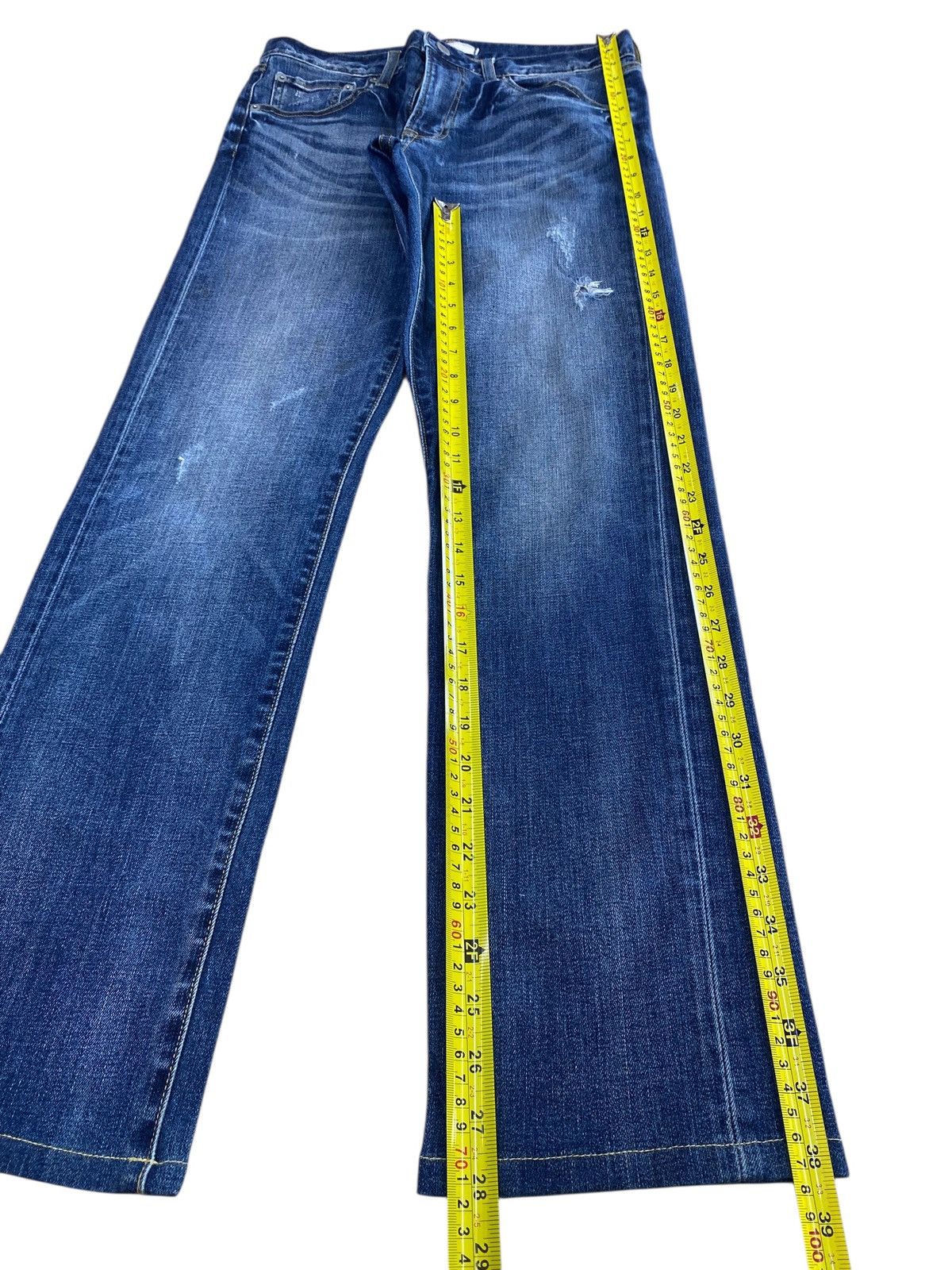 Uniqlo Uniqlo Ripped Whiskers Faded Style Loose Jeans Size US 29 - 7 Thumbnail