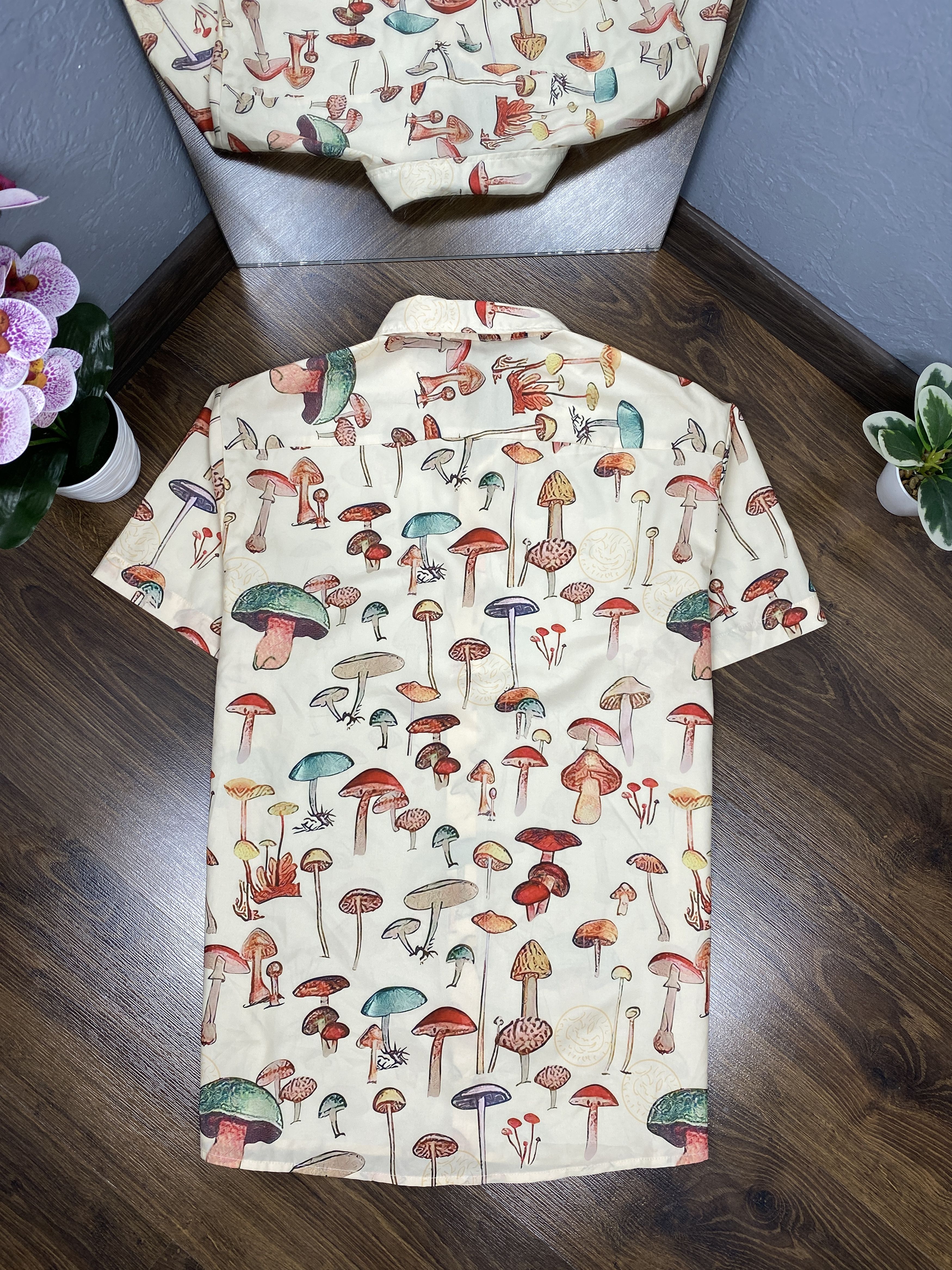 Other Mens Vintage Mushrooms Print Crazy Hawaiian Shirts Size US L / EU 52-54 / 3 - 4 Thumbnail