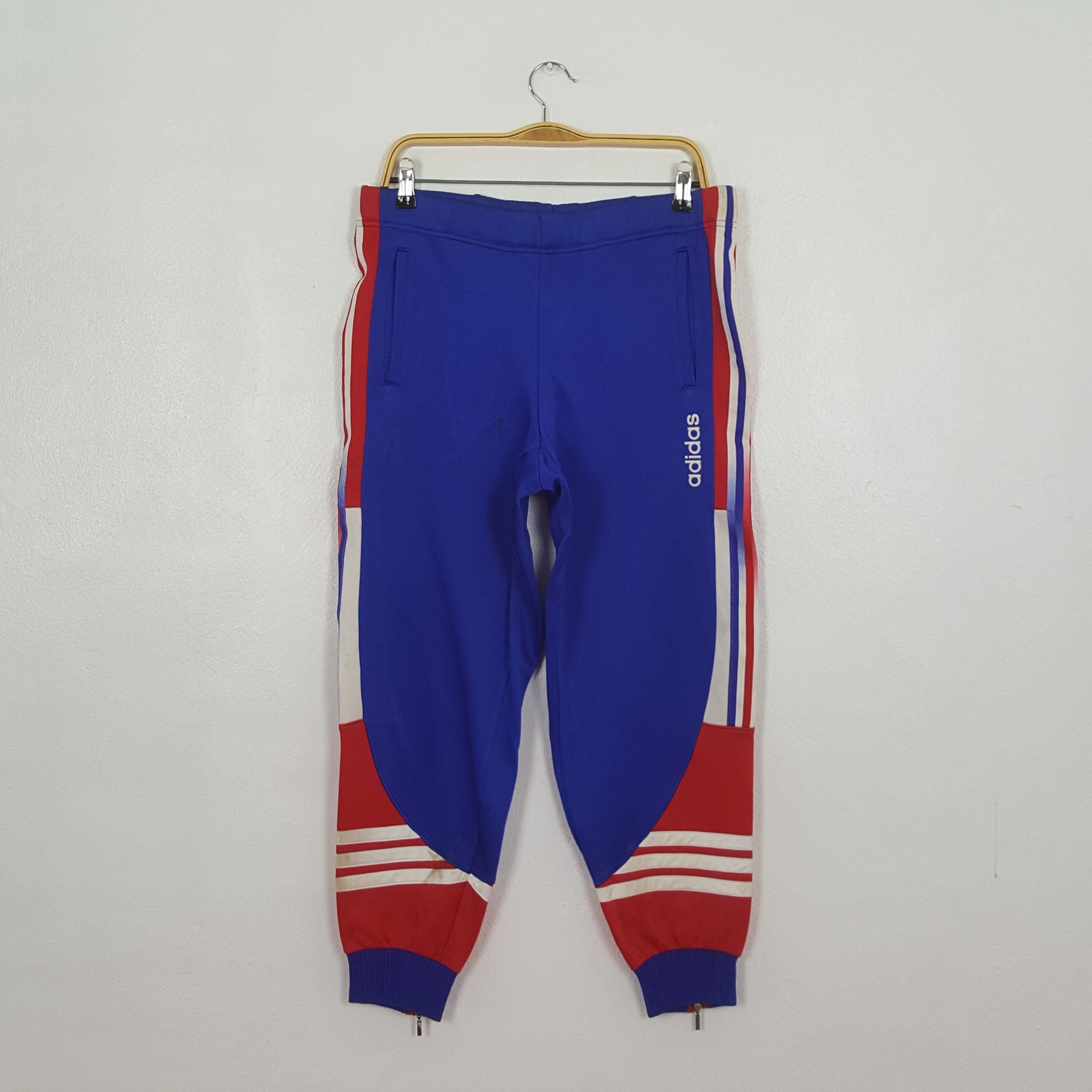Vintage Adidas Sportswear Brand Sweatpants C318N19