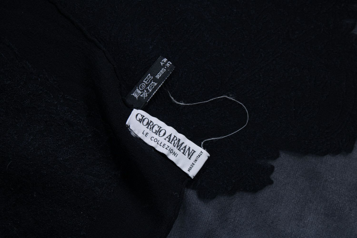 Giorgio Armani Giorgio Armani, black silk scarf with sheer Size ONE SIZE - 3 Thumbnail