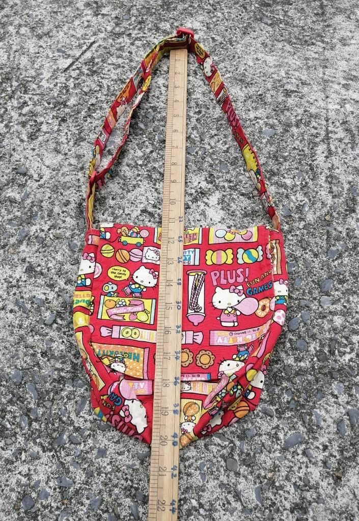 Anime × Japanese Brand Hello Kitty Sanrio Japan Sling Bag Size ONE SIZE - 5 Thumbnail