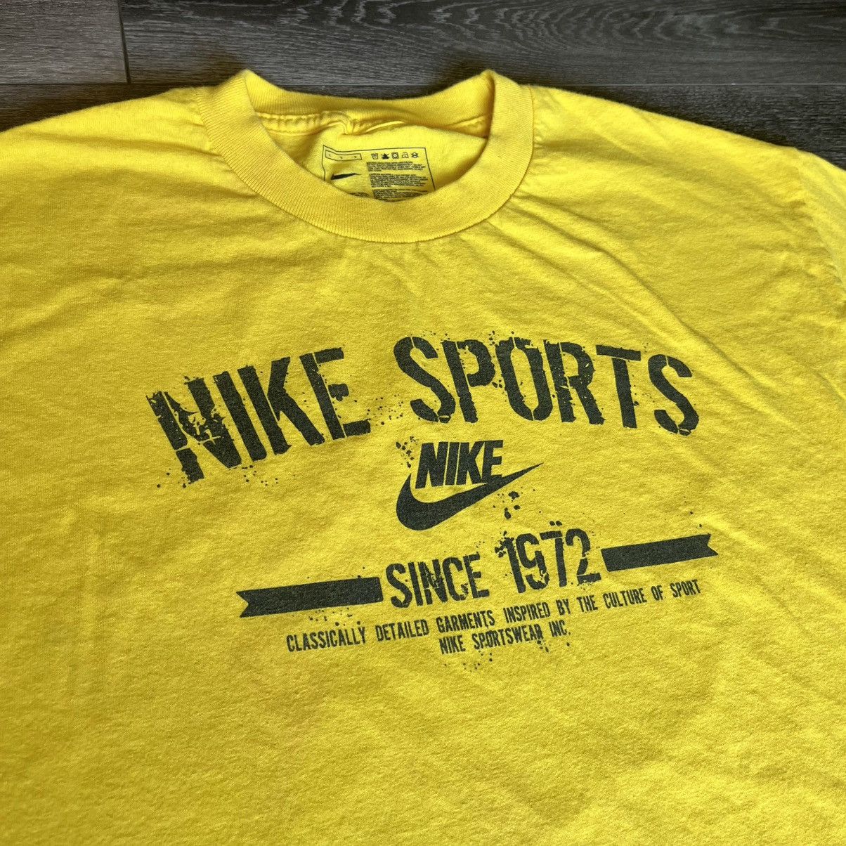 Nike × Vintage Vintage 2000s Nike Sportswear Swoosh Varsity Logo Tee Shirt Size US L / EU 52-54 / 3 - 1 Thumbnail