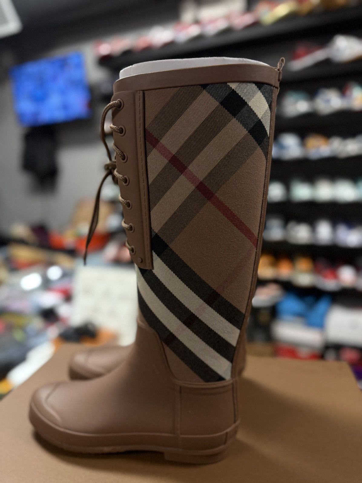 Burberry Vintage Check Canvas & Rubber Rain Boot In Brown 38EU/8US Size US 8 / IT 38 - 5 Thumbnail
