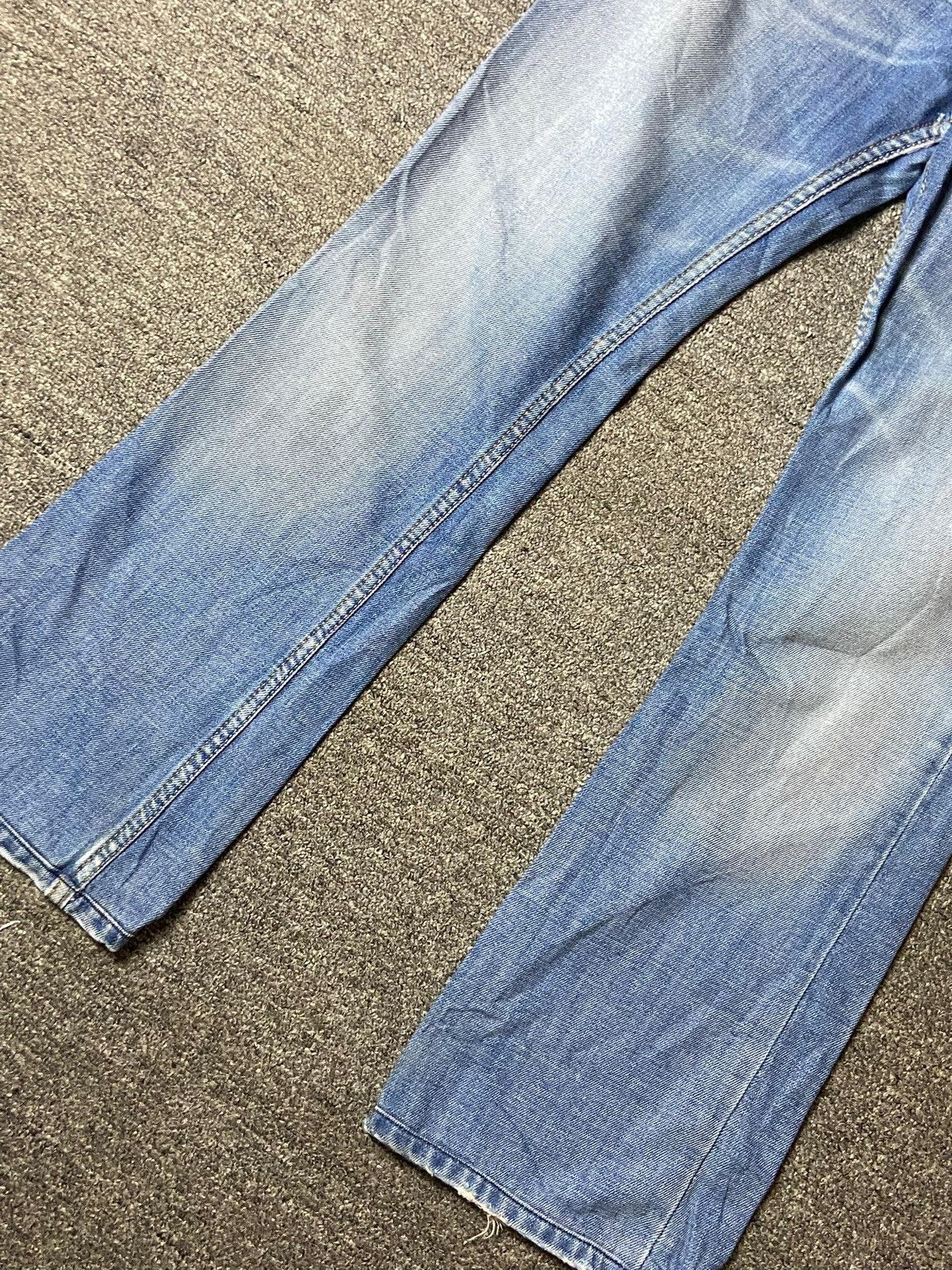 Diesel × Vintage Diesel Factory x Zathan Distressed Denim Jeans (123) Size US 31 - 8 Thumbnail