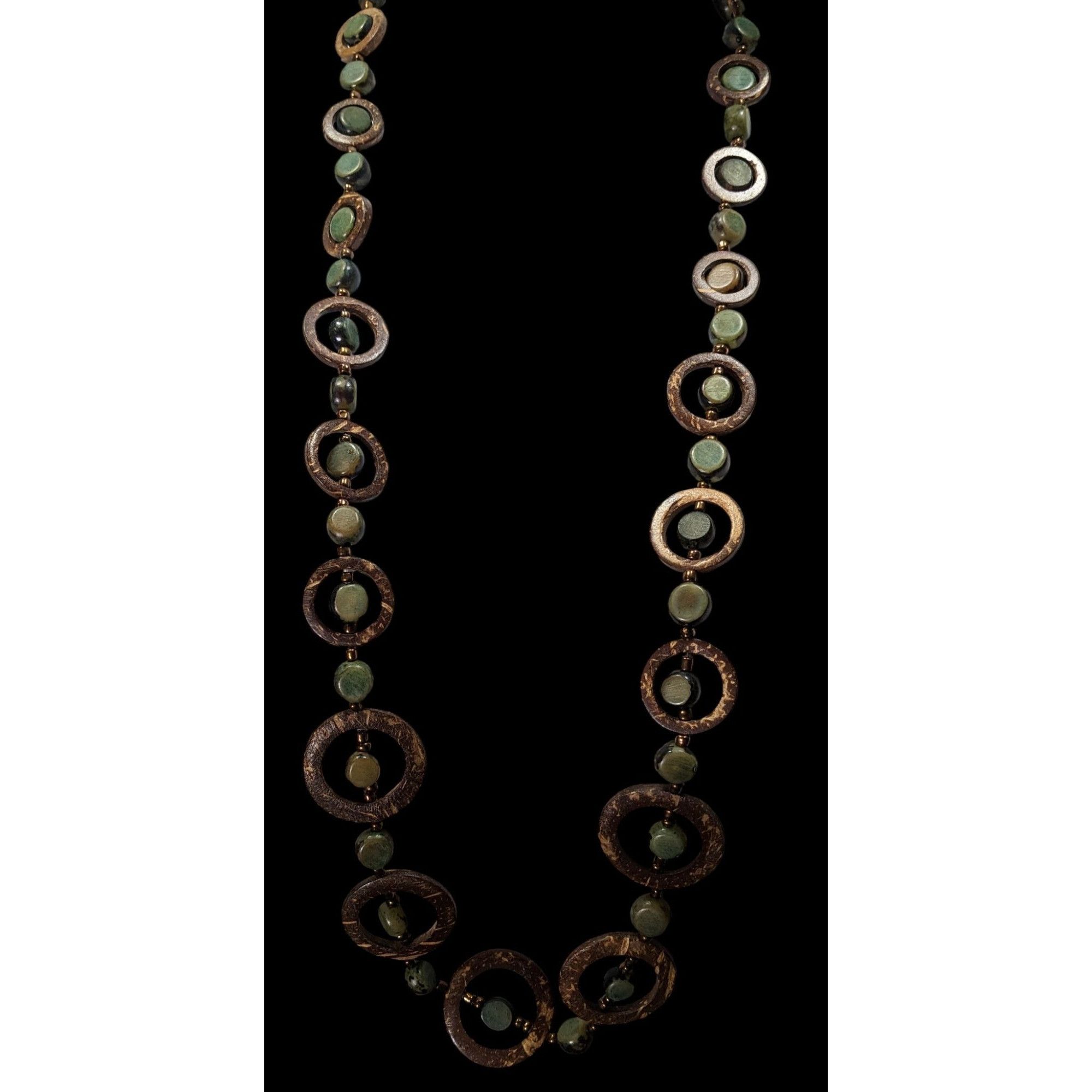 Other Handcrafted Wooden Brown And Green Disc Necklace With Circul Size ONE SIZE - 2 Thumbnail
