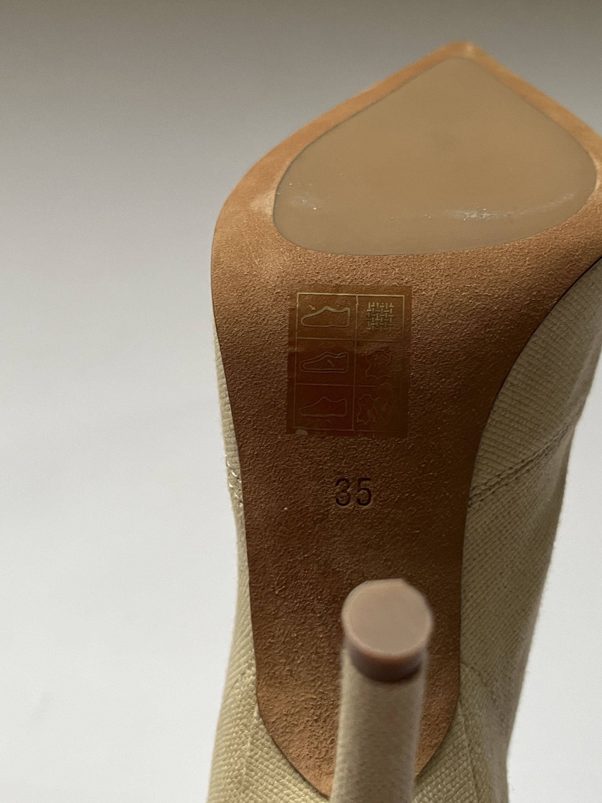 Yeezy ⚡️QUICK SALE⚡️Yeezy Season 6 Beige Lace-Up Boots Size US 4 / IT 34 - 8 Thumbnail