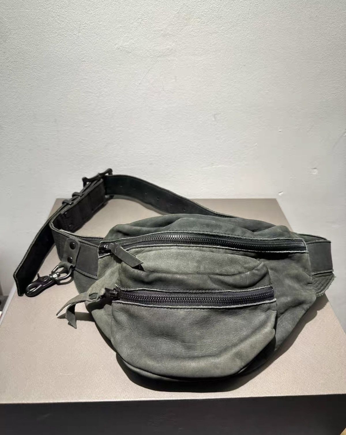 Number (N)ine Number (N)ine Fall/Winter 2007 Suede Belt Bag Size ONE SIZE - 1 Thumbnail
