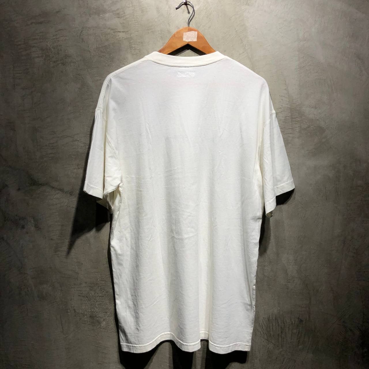 Vetements Vetements “Friends” Parody Tee Size US L / EU 52-54 / 3 - 4 Thumbnail