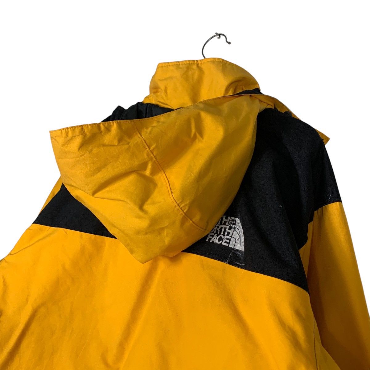The North Face THE NORTH FACE Goretex Yellow Hooded Jacket #1420-C64 Size US L / EU 52-54 / 3 - 9 Thumbnail