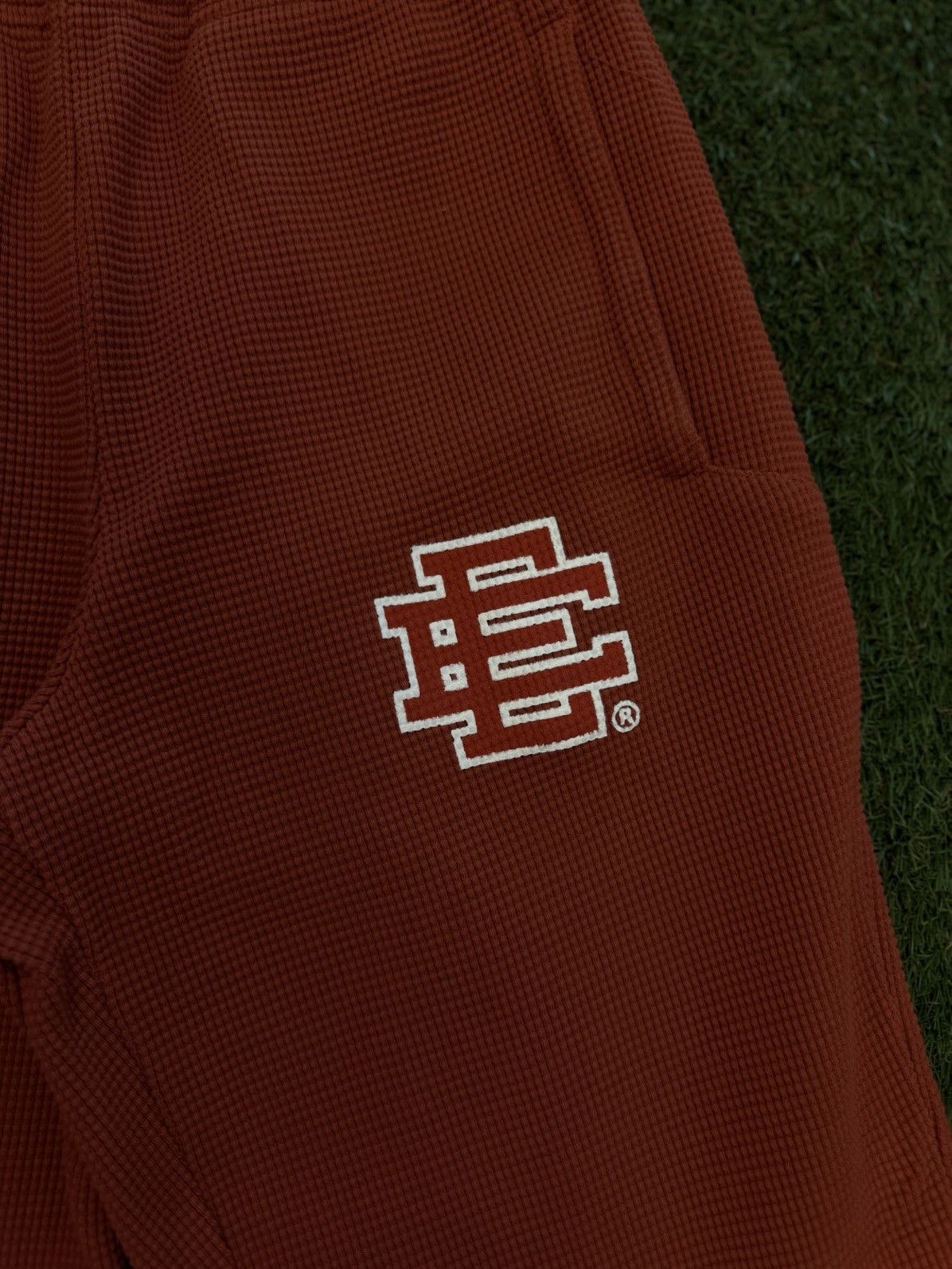 Eric Emanuel Eric Emanuel FW21 RED Thermal Sweatpants Size (M) Size US 31 - 4 Thumbnail