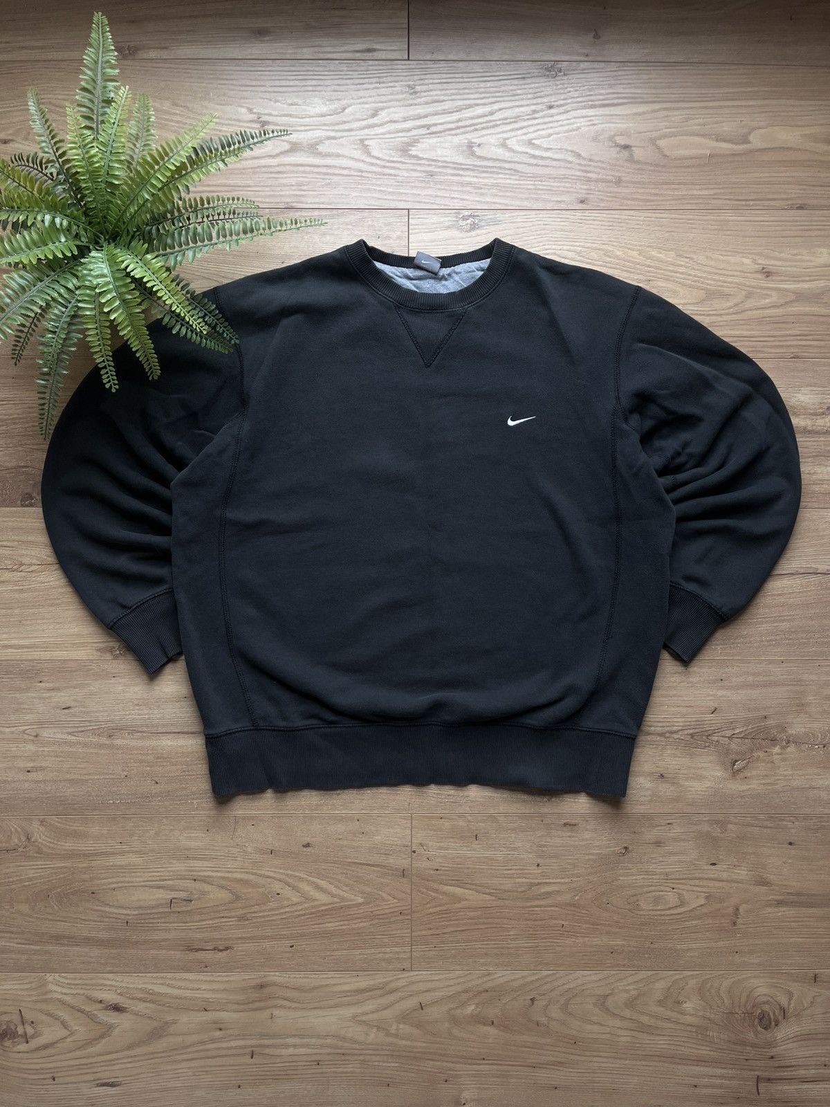 Nike 90’s NIKE VINTAGE RETRO BASIC SWOOSH LOGO BOXY CREWNECK Y2K Size US XL / EU 56 / 4 - 1 Thumbnail