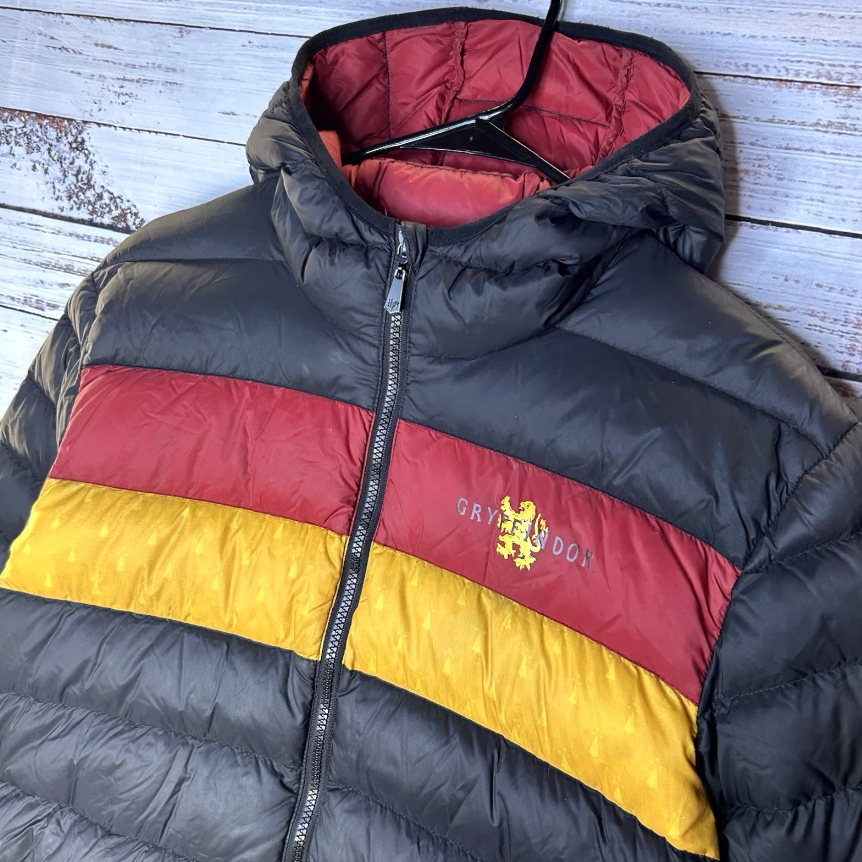 Vintage **Harry Potter 700 Down Fill Puffer Jacket Hooded Medium M** User: **700 Down Fill Harry Potter Hooded Puffer Jacket Medium M** Size US M / EU 48-50 / 2 - 4 Thumbnail