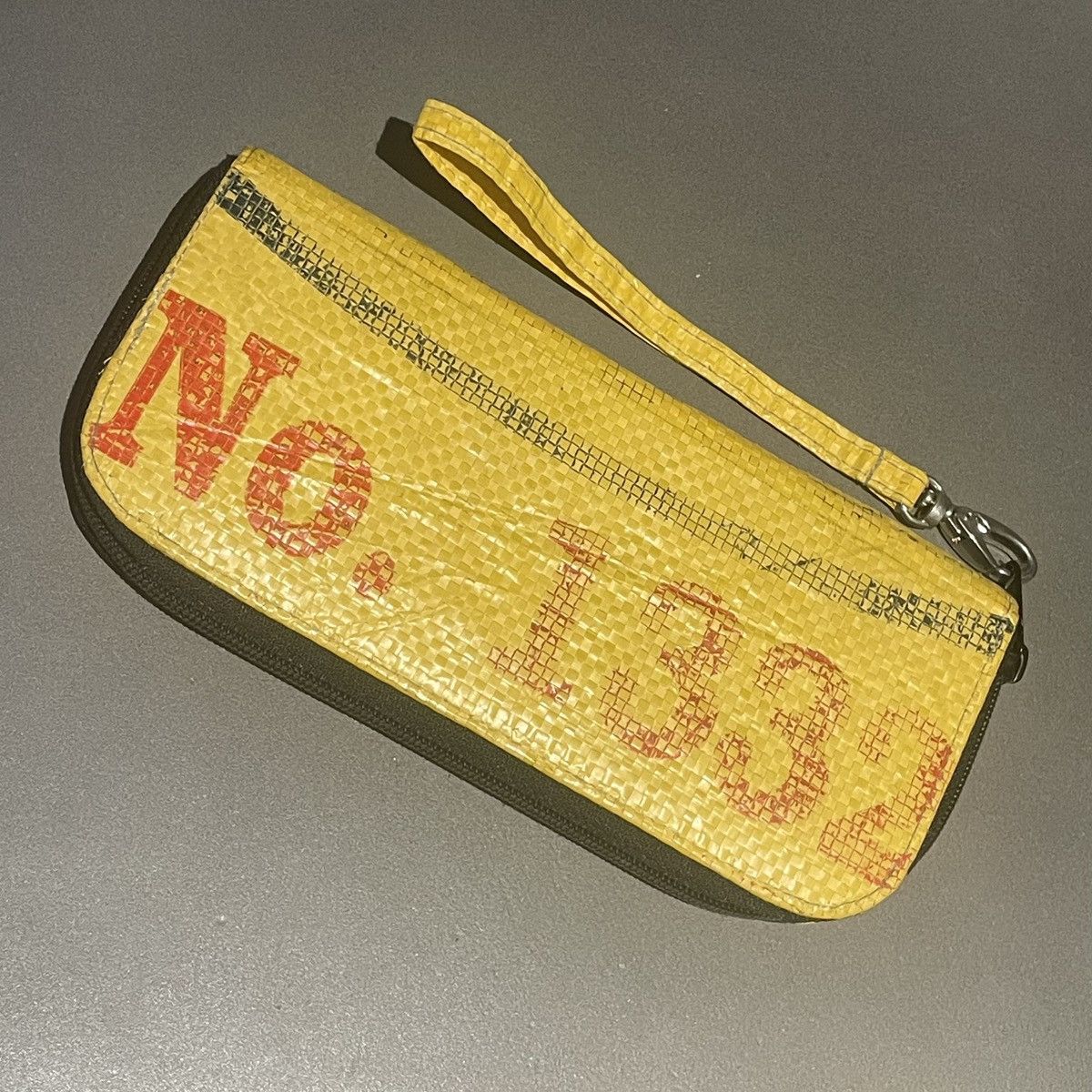 Other Feed Bag Zip Wallet Pouch Size ONE SIZE - 2 Thumbnail