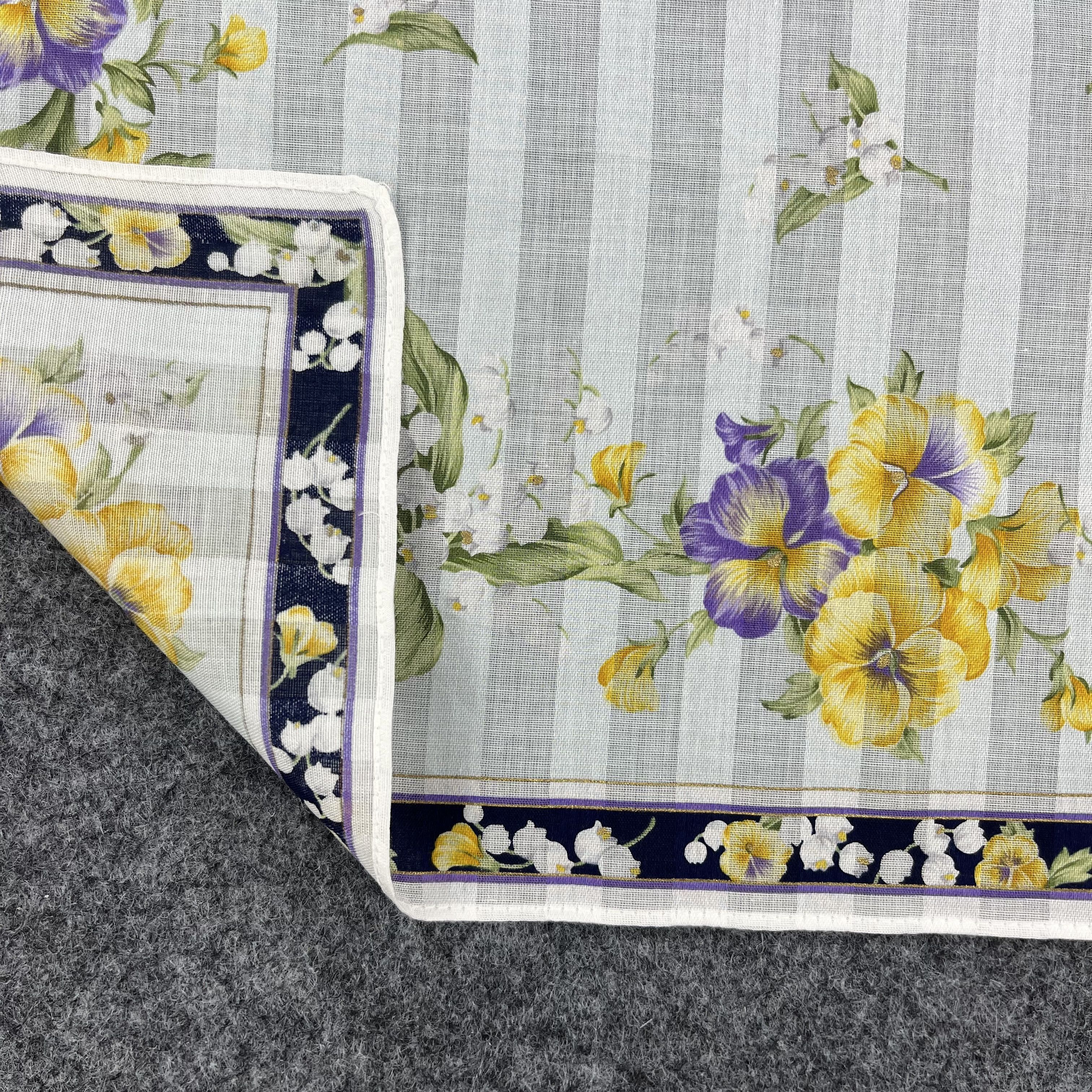 Hanae Mori Hanae Mori Bandana / Handkerchief / Neckerchief B1596 Size ONE SIZE - 3 Thumbnail