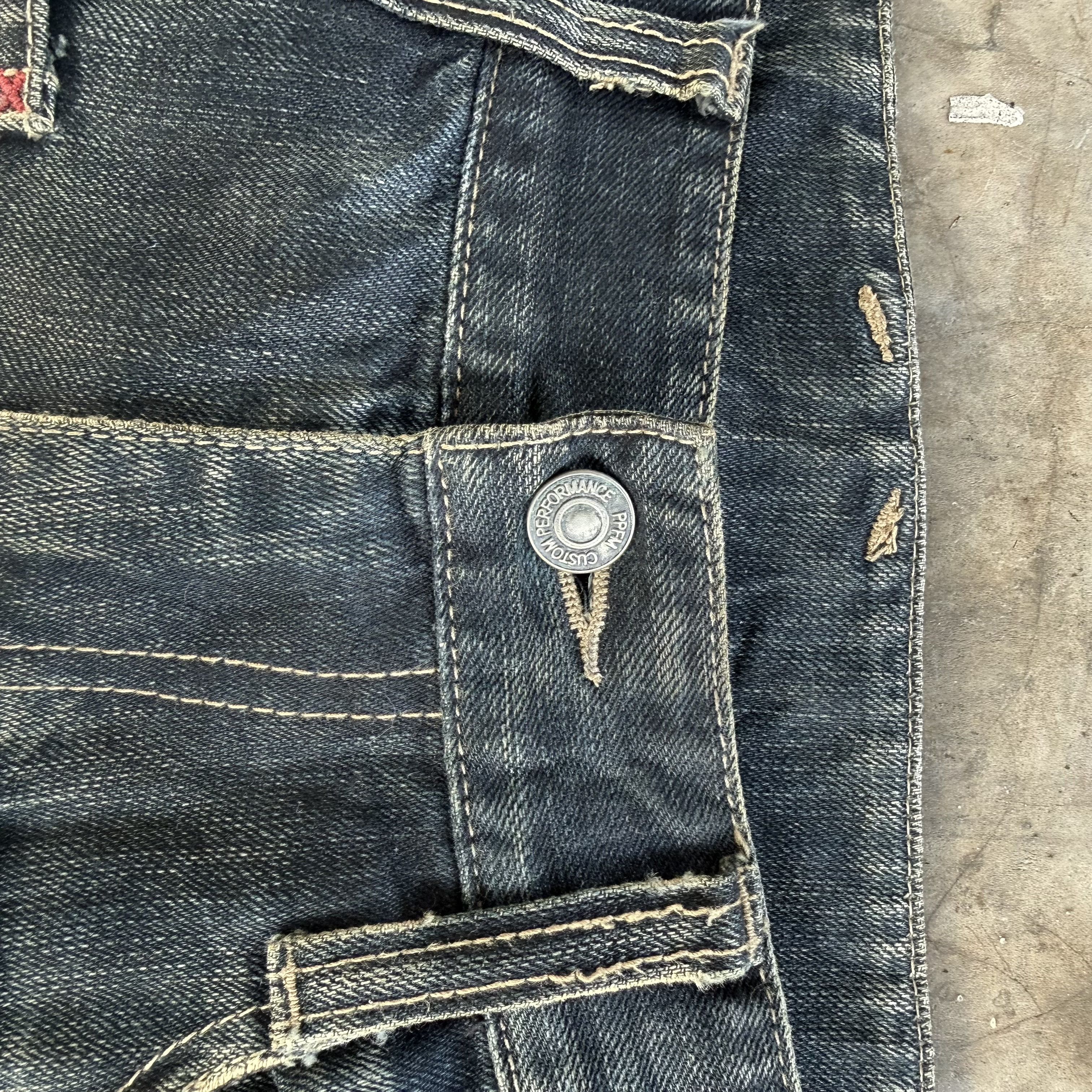 PPFM Vintage PPFM Ripped Faded Black Rusty Denim Jean W31 Size US 31 - 7 Thumbnail