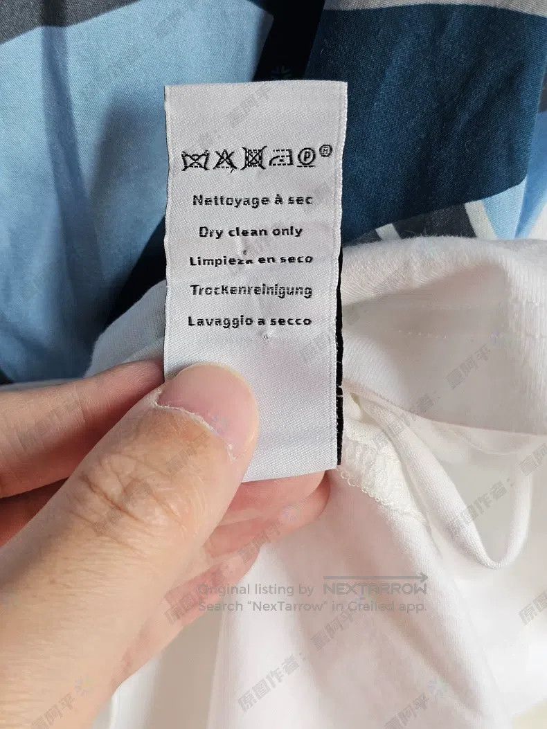 Hermes Hermes Men's short-sleeved T-shirt, white, silk patch, che Size US M / EU 48-50 / 2 - 7 Thumbnail