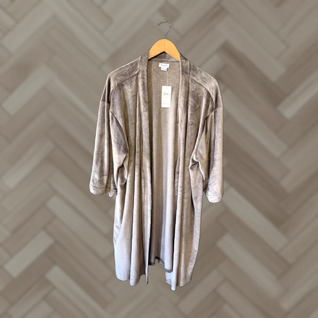 Splendid Splendid Robe Womens Velour Gray 1X/3X NWT Laundry Machine Washable Kimono Belted V-Neck Long Sleeve Lounge Bohemian Lightweight Size ONE SIZE - 1 Thumbnail