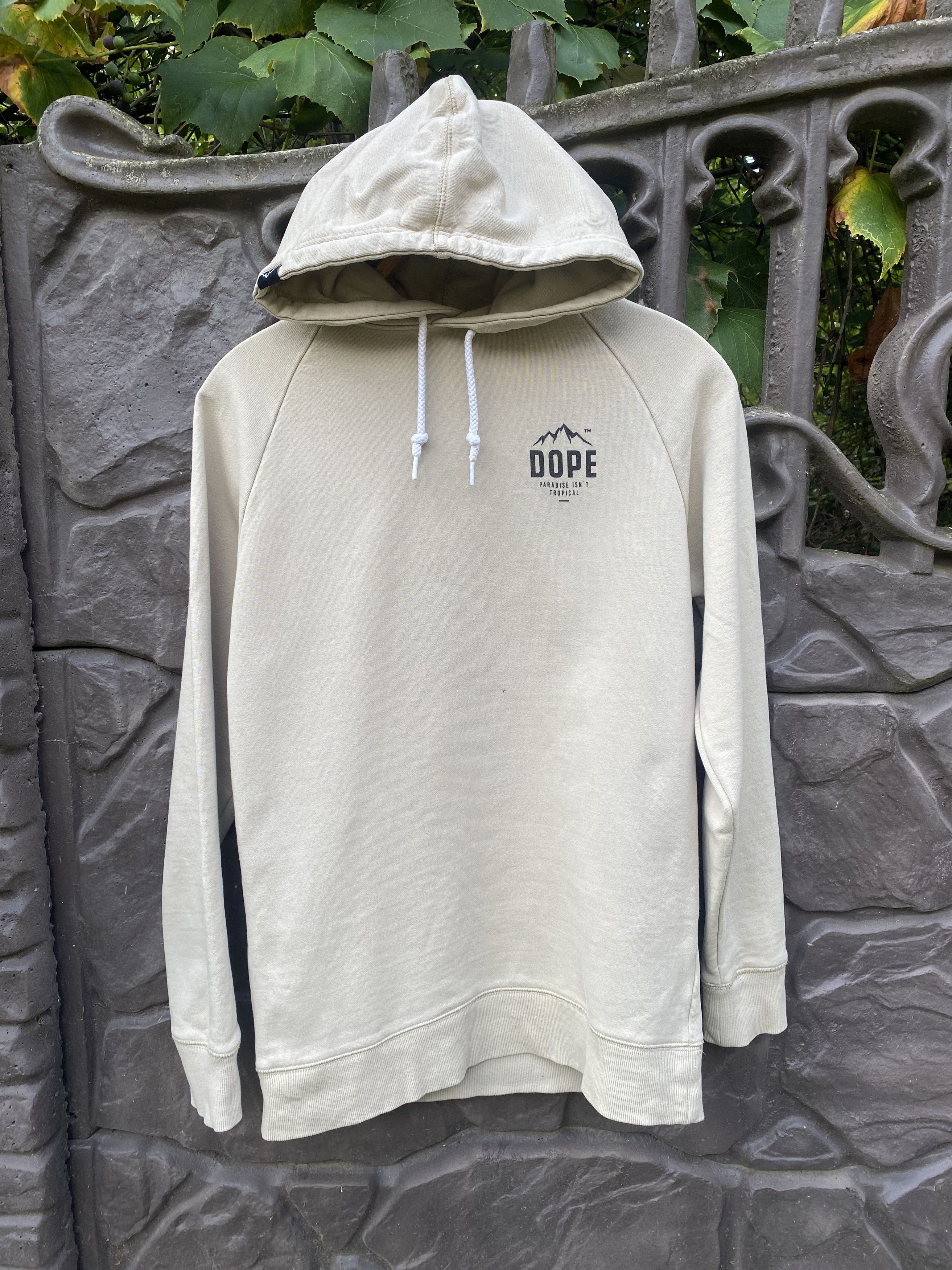 Vintage DOPE HOODIE MENS PARADISE ISN‘T TROPICAL Size US S / EU 44-46 / 1 - 17 Thumbnail