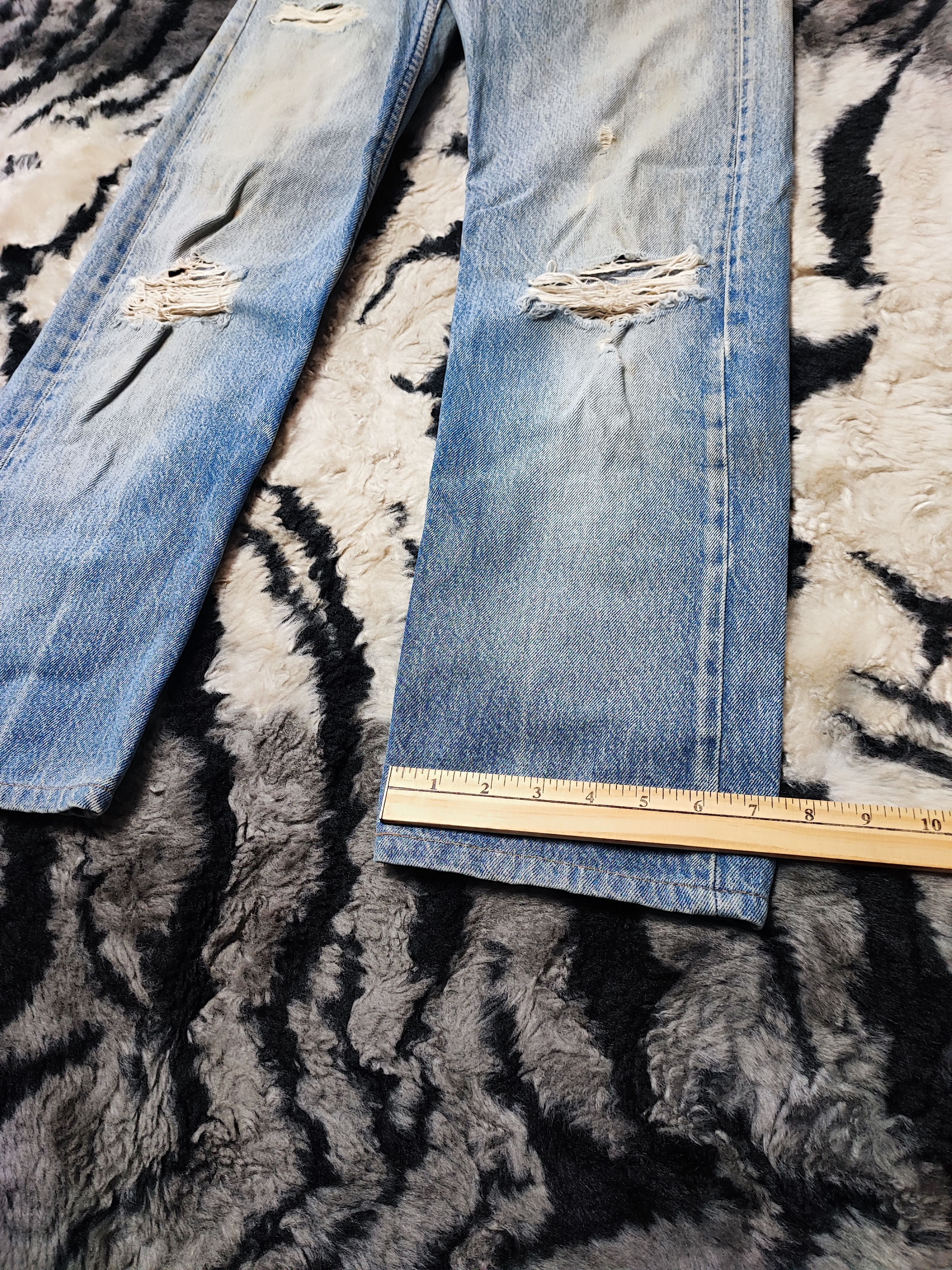 Levi's Vintage 80s Levis 501 0115 Sun Faded Jeans Size US 26 / EU 42 - 8 Thumbnail