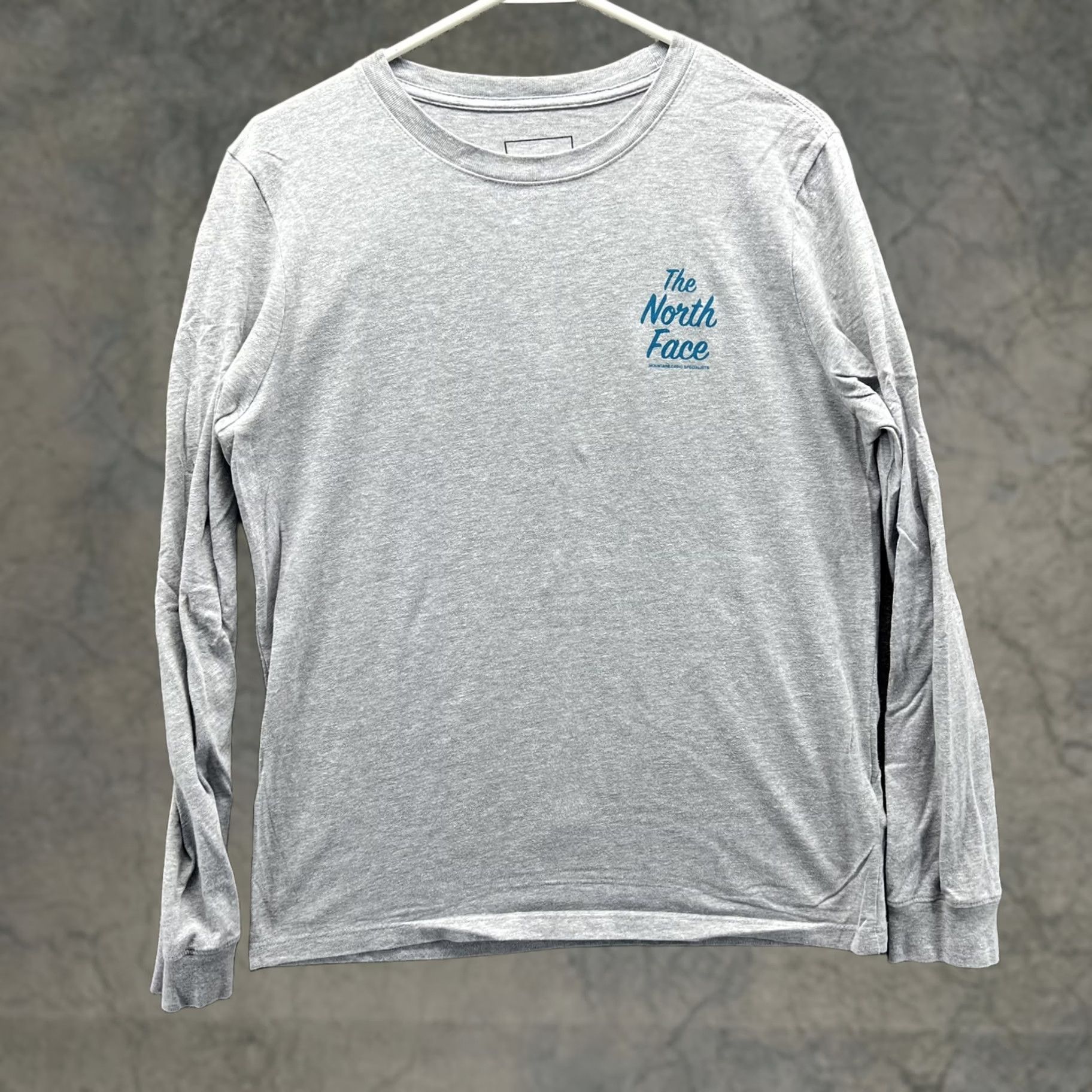 The North Face The North Face Shirt Womens Medium Gray Logo Tagless Long Sleeve Jersey Top Size M / US 6-8 / IT 42-44 - 1 Thumbnail