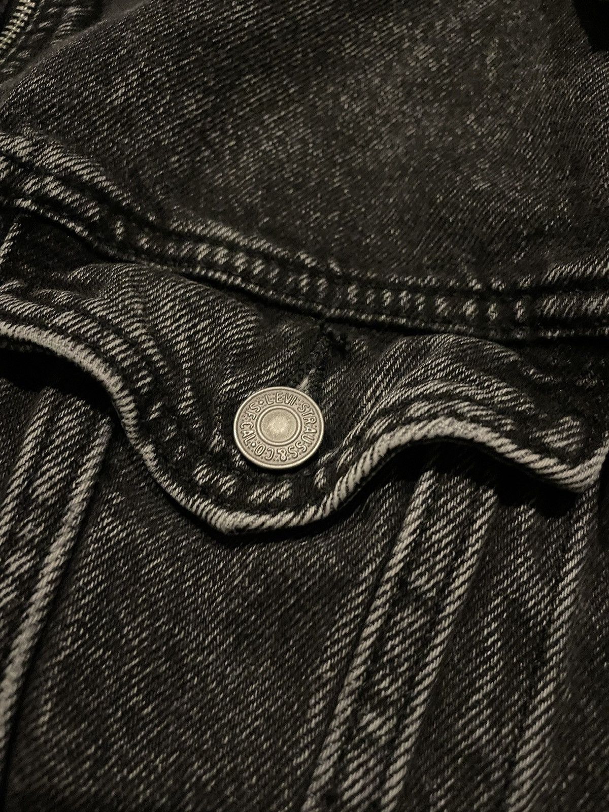Levi's Vintage Clothing Levi's Black Convertible Zip-Sleeve Denim Trucker Jacket Size US M / EU 48-50 / 2 - 10 Thumbnail