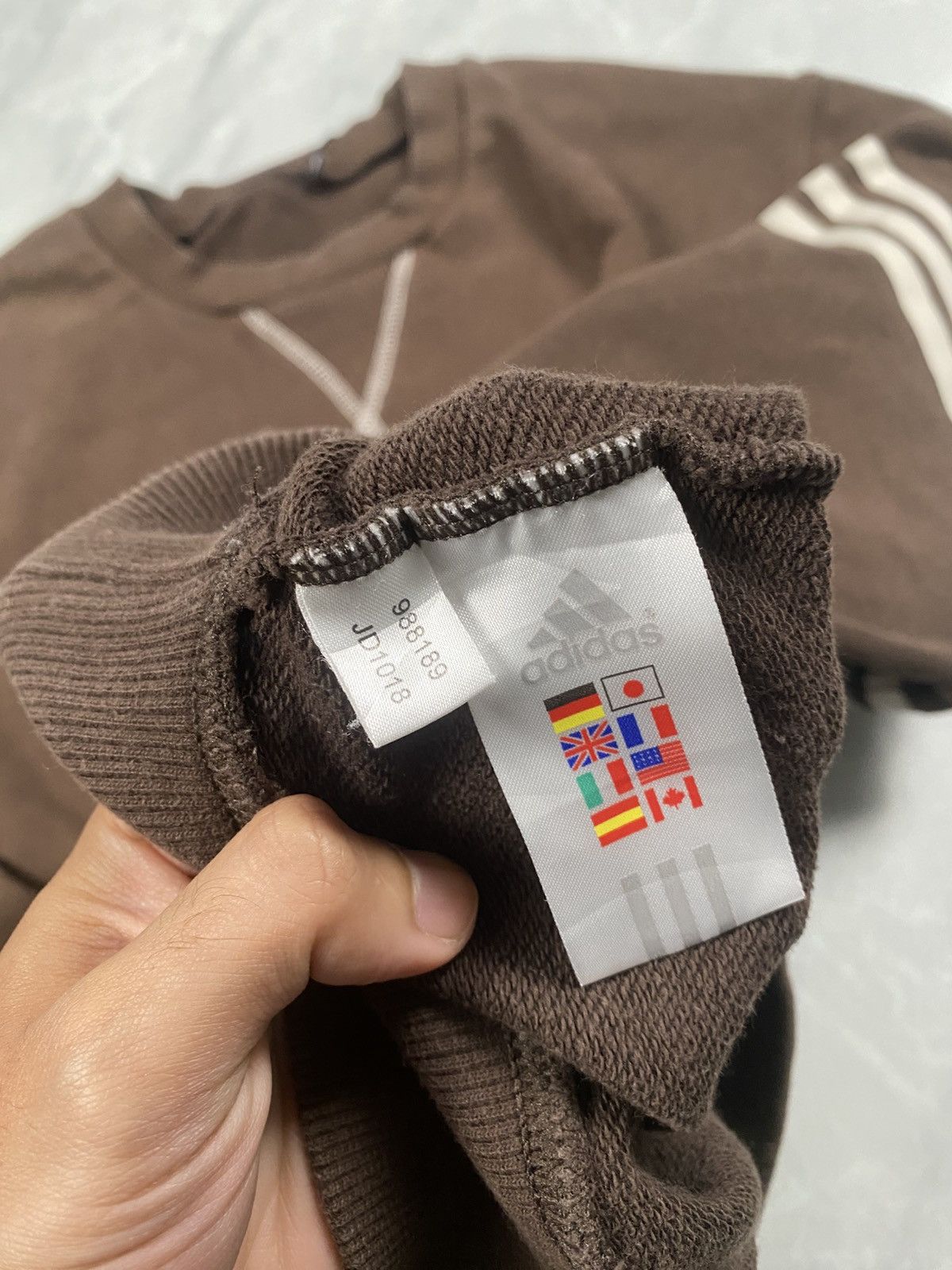 Adidas Vintage 00s Adidas Japan Casual Travis Crewneck Size US M / EU 48-50 / 2 - 6 Thumbnail