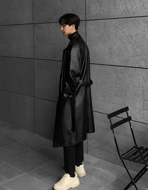VIBE Streetwear style Long Black Faux Leather trench coat y2k Size US L / EU 52-54 / 3 - 4 Thumbnail