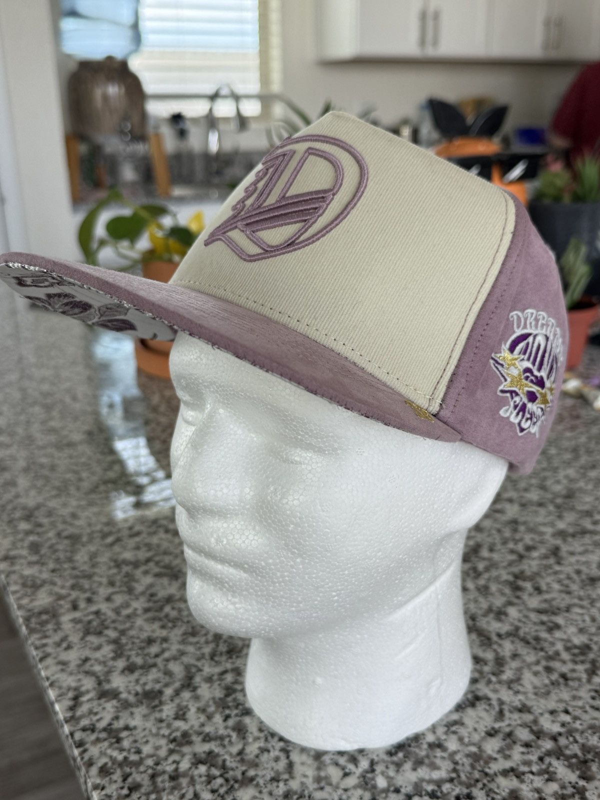 Other Purple and cream Dripped Out hat Dvniel Luu Size ONE SIZE - 1 Thumbnail