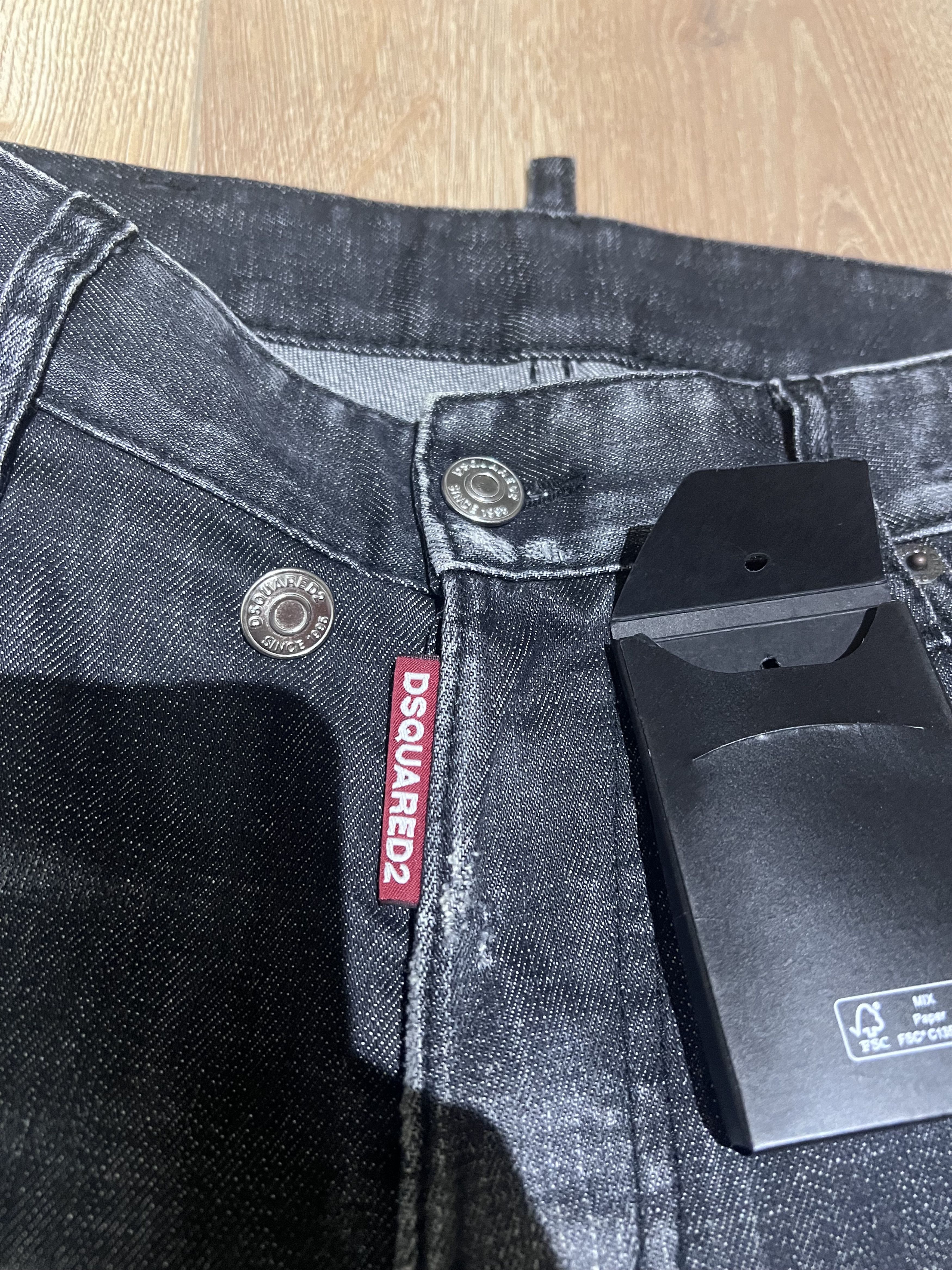 Dsquared2 DSQUARED2 DSQ2 S74LB1039 Skater Jean jeans pants tapered Size US 32 / EU 48 - 9 Thumbnail