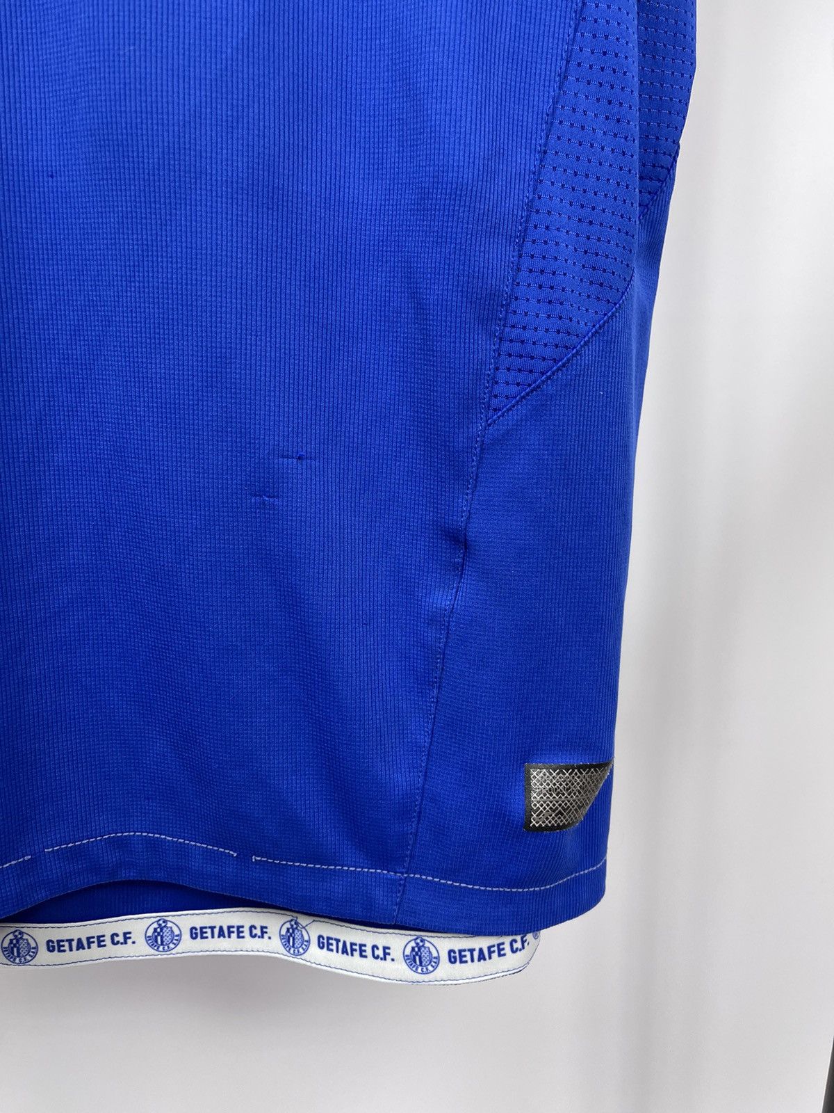 Joma Getafe CF Football Shirt 19/20 Europa League Size X-LARGE Size US XL / EU 56 / 4 - 4 Thumbnail