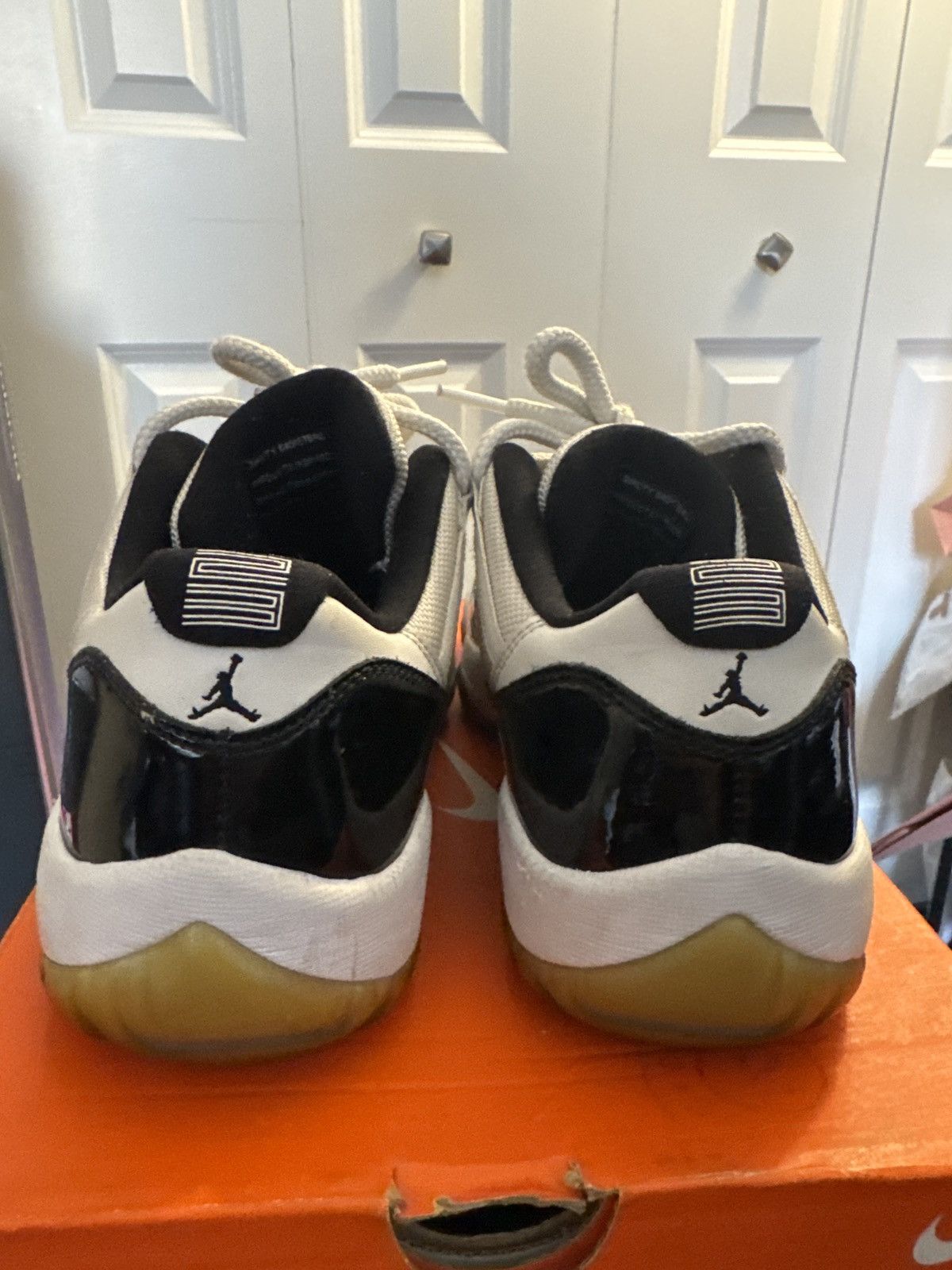 Jordan Brand × Nike Air Jordan 11 low “concord” Size US 8.5 / EU 41-42 - 4 Thumbnail