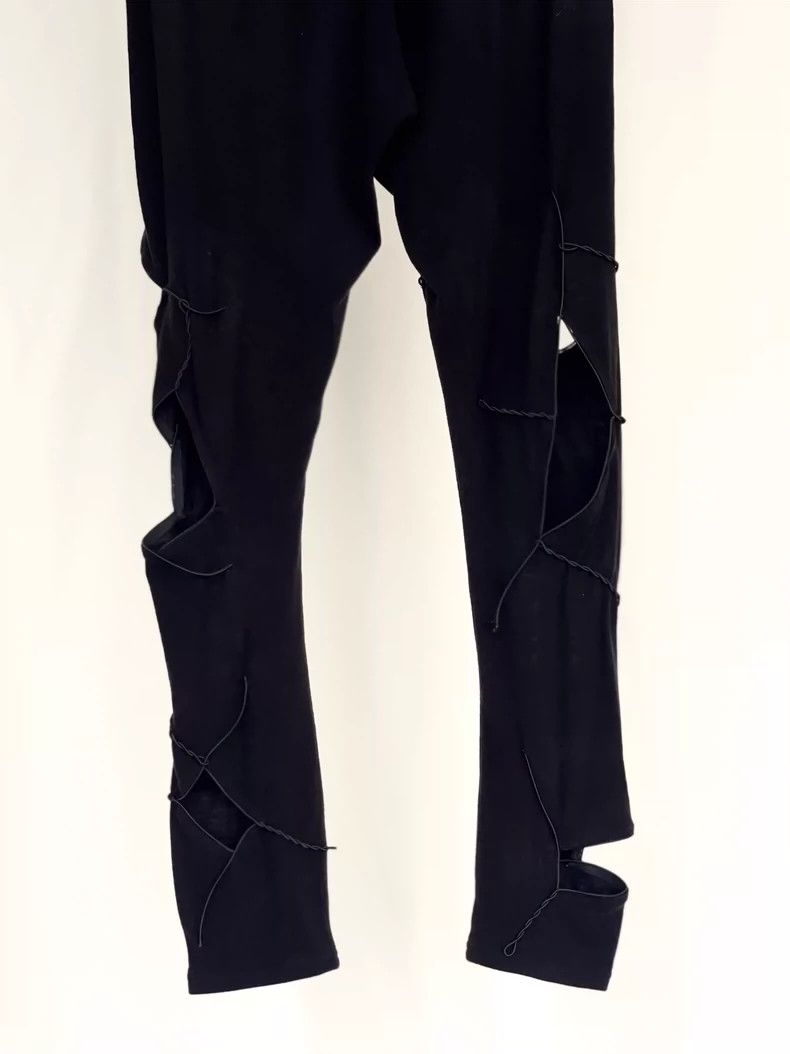 Yohji Yamamoto yohji yamamoto size 1 Mainline irregular hollowed-out leggi Size 25" / US 0 / IT 36 - 4 Thumbnail