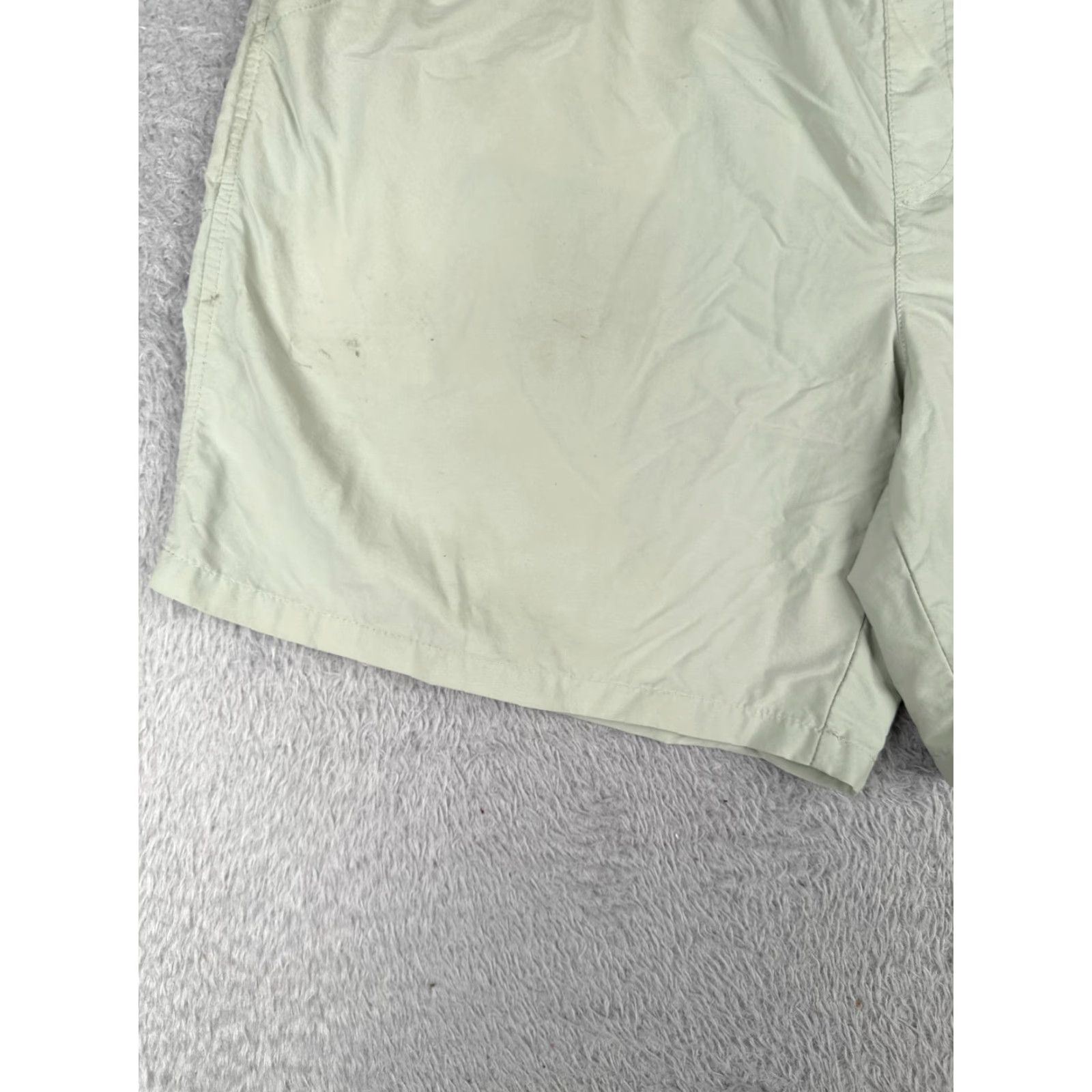 Vintage Columbia Men Shorts Outdoor Green PFG Nylon Omni-Shade Casual Cargo Pocket 8 in Inseam XL Regular Size US 36 / EU 52 - 3 Thumbnail