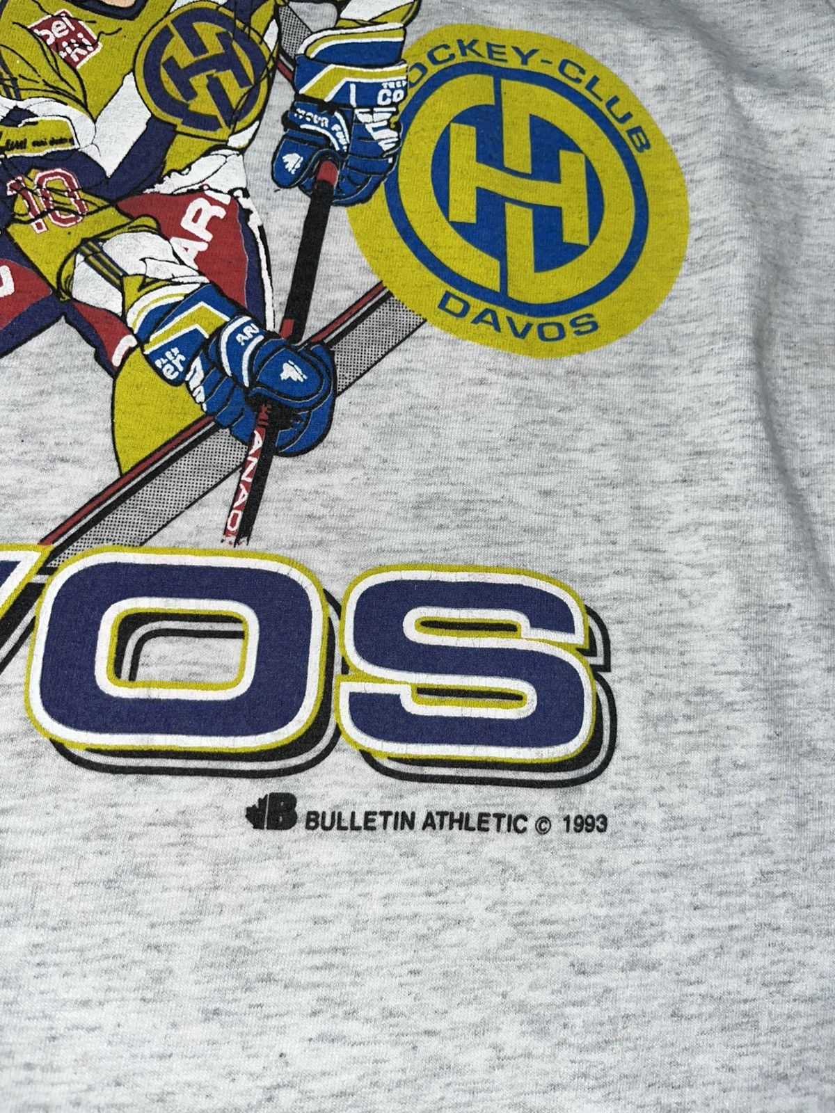 NHL Vintage 1993 Davos Hockey Club T-shirt Size US M / EU 48-50 / 2 - 4 Thumbnail