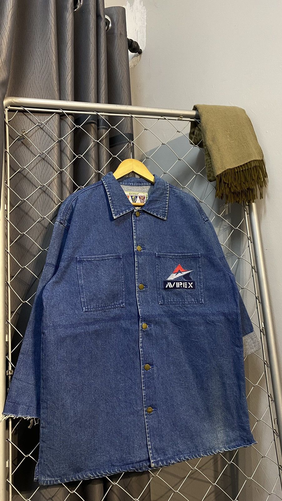 Avirex × Vintage VINTAGE 90'S Y506 DENIM JACKET OUTERWEAR Size US L / EU 52-54 / 3 - 1 Thumbnail