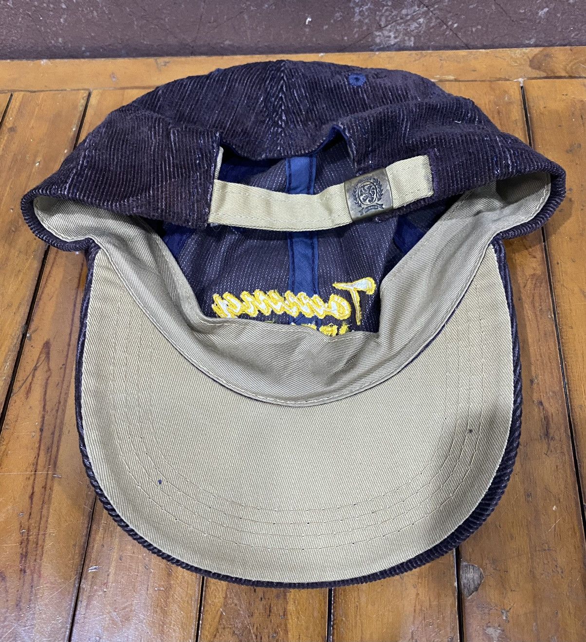 Tommy Hilfiger × Vintage Vintage TOMMY HILFIGER Velvet Snap Cap Adustable Size ONE SIZE - 14 Thumbnail