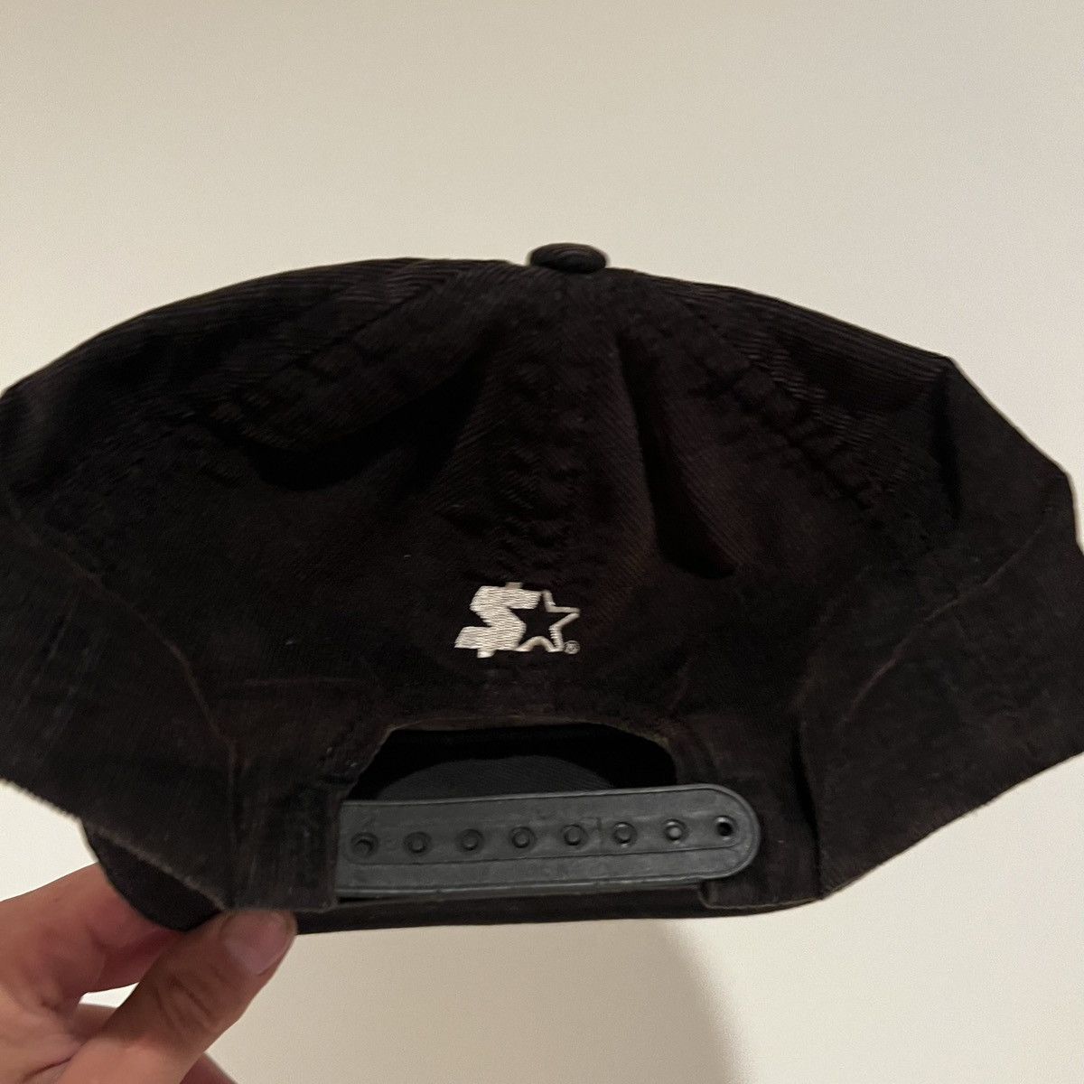 Supreme Supreme AppleTown Snapback Hat corduroy Size ONE SIZE - 23 Thumbnail
