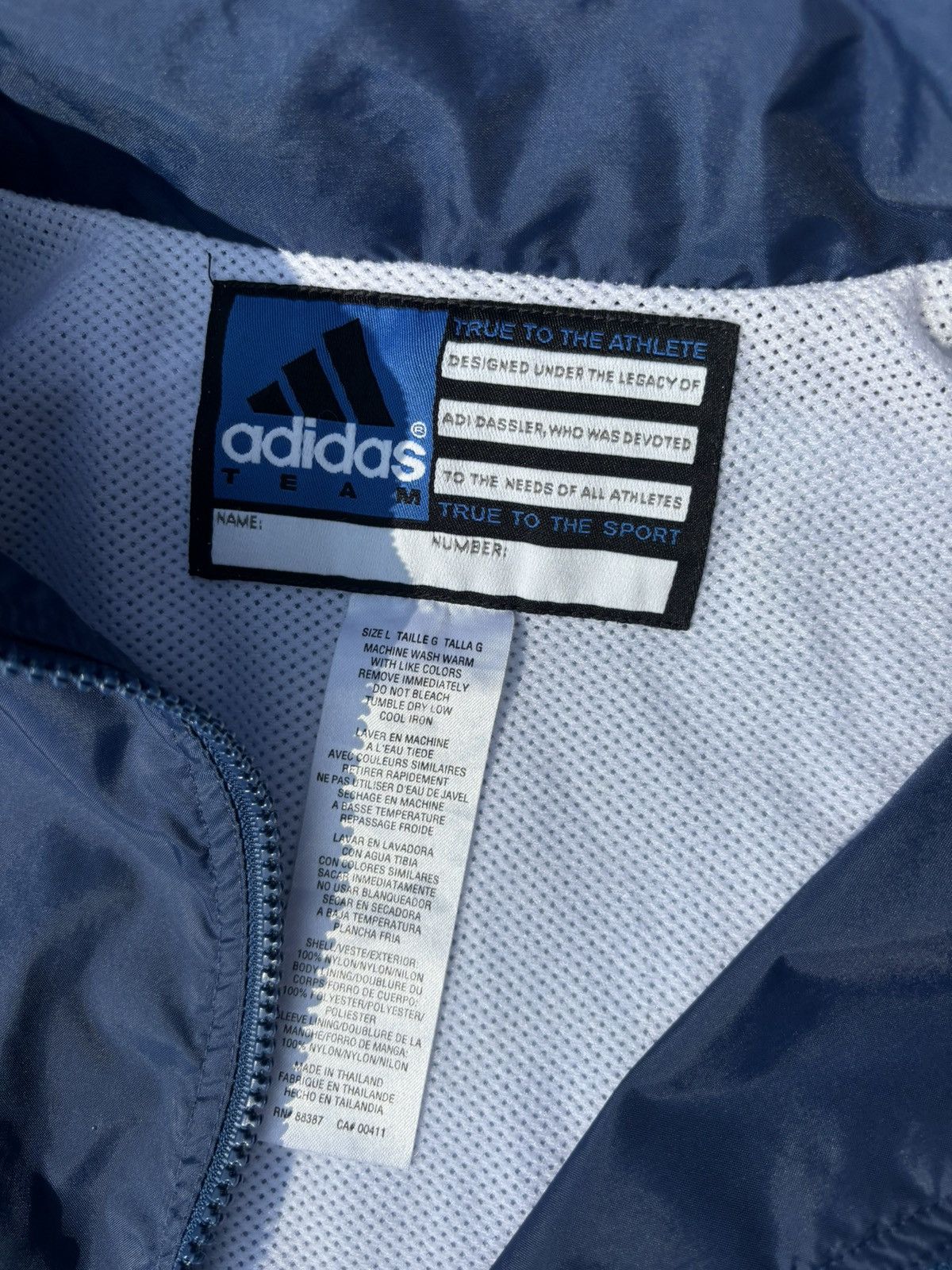 Adidas Vintage Adidas Navy Yellow windbreaker Jacket Size Large Size US L / EU 52-54 / 3 - 2 Thumbnail
