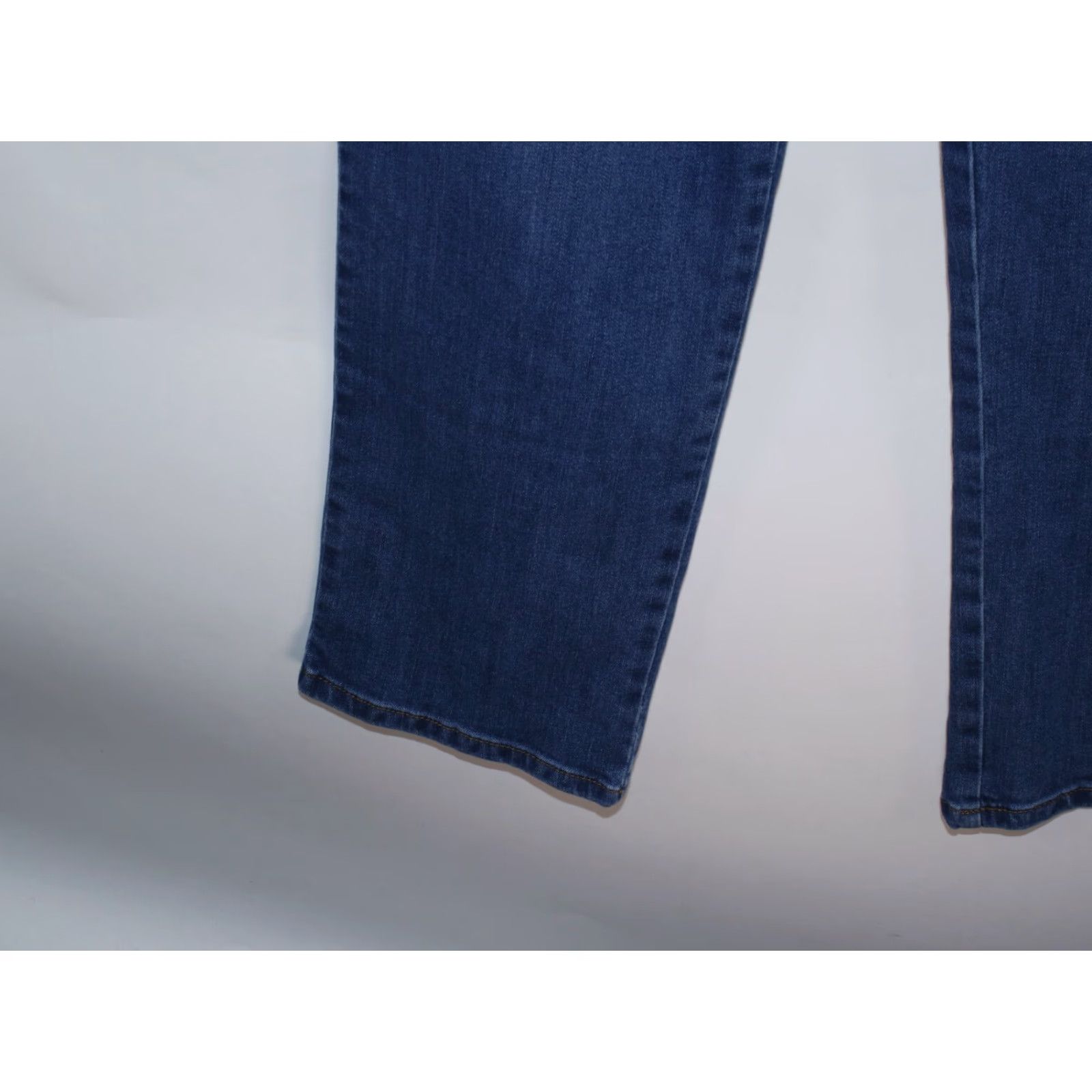 Gloria Vanderbilt Gloria Vanderbilt Amanda Jeans Women Medium Wash 34X30 Straight 16 Blue 5-Pocket Denim Stretch Size 38" / US 16 / IT 52 - 3 Thumbnail
