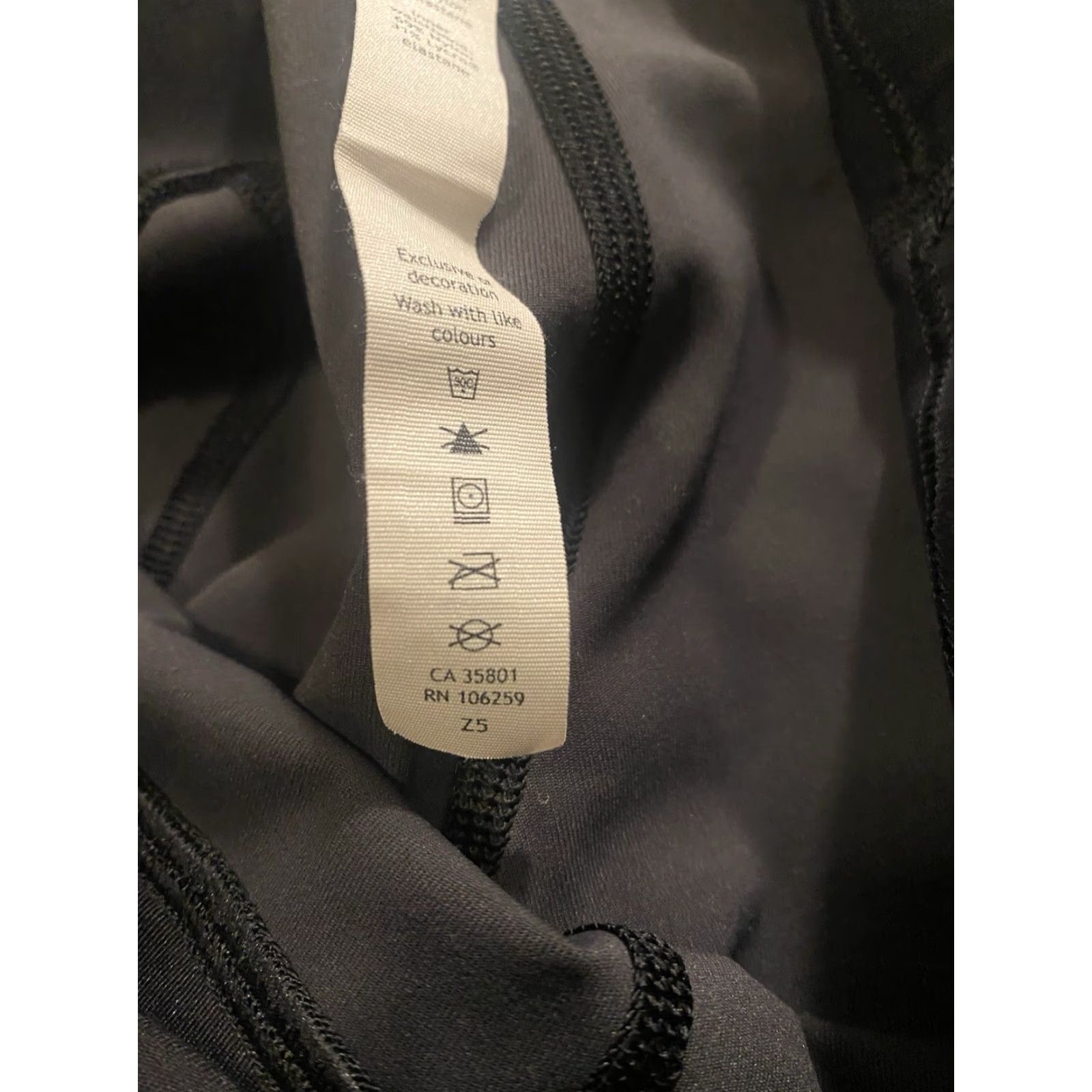 Lululemon Lululemon Pace Rival High Rise Crop Leggings 22" Camo Black Womens Size 4 Pants Size 27" / US 4 / IT 40 - 4 Thumbnail