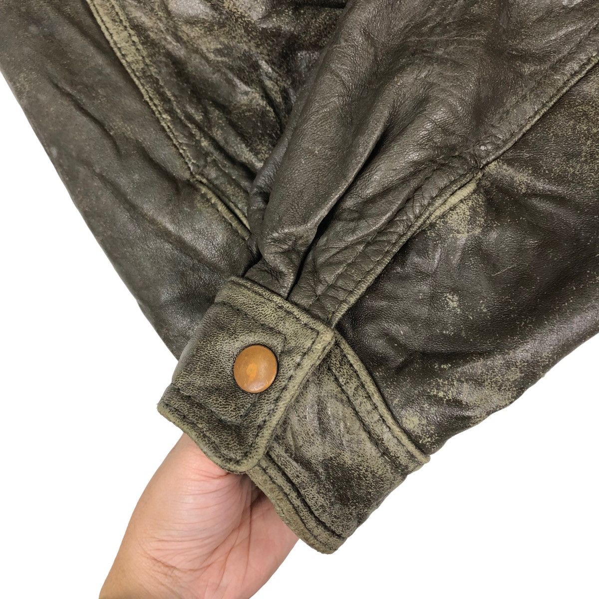 Japanese Brand 🔥90s RARE VINTAGE GENUINE BOMBERLEATHER JACKET CONTEMPORARY Size US L / EU 52-54 / 3 - 11 Thumbnail