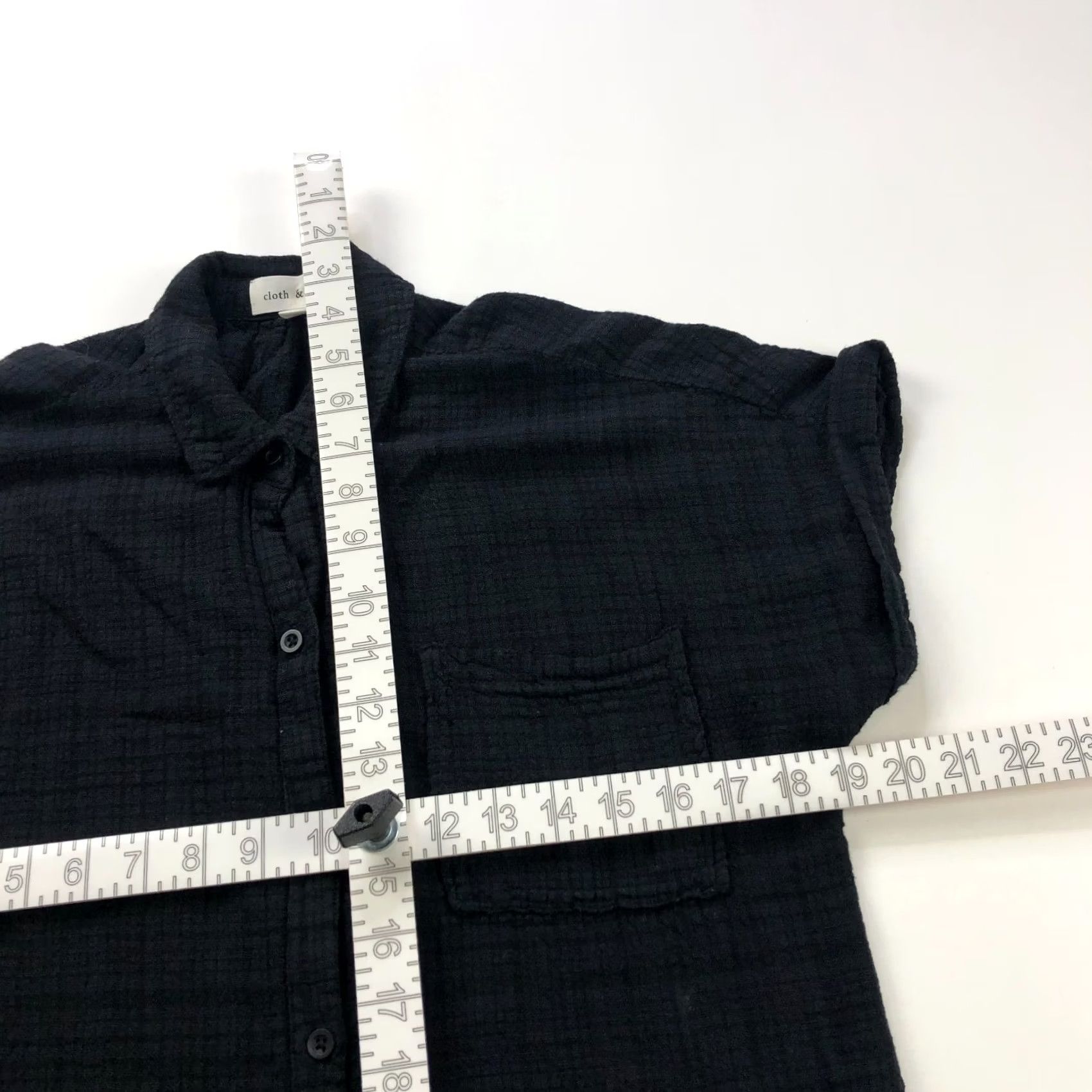 Anthropologie Cloth & Stone Anthropologie XS Short Sleeve Check Shirt Black Crinkle Size XS / US 0-2 / IT 36-38 - 3 Thumbnail