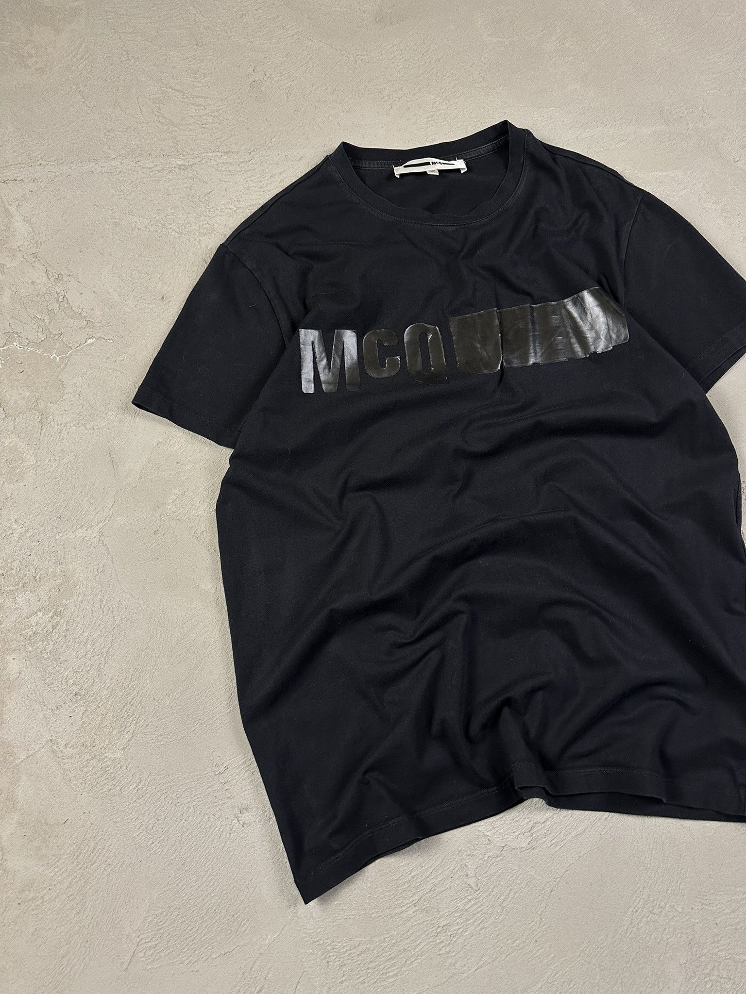 Alexander McQueen Alexander McQueen MCQ Logo Spellout T-shirt Size US XL / EU 56 / 4 - 2 Thumbnail