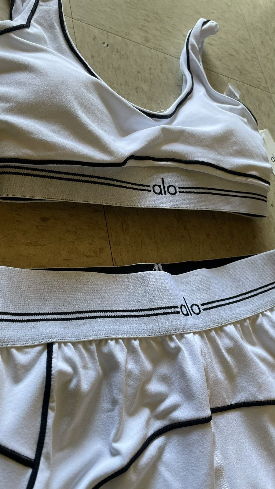 Alo Yoga Aloe Yoga Set Size S / US 4 / IT 40 - 2 Thumbnail