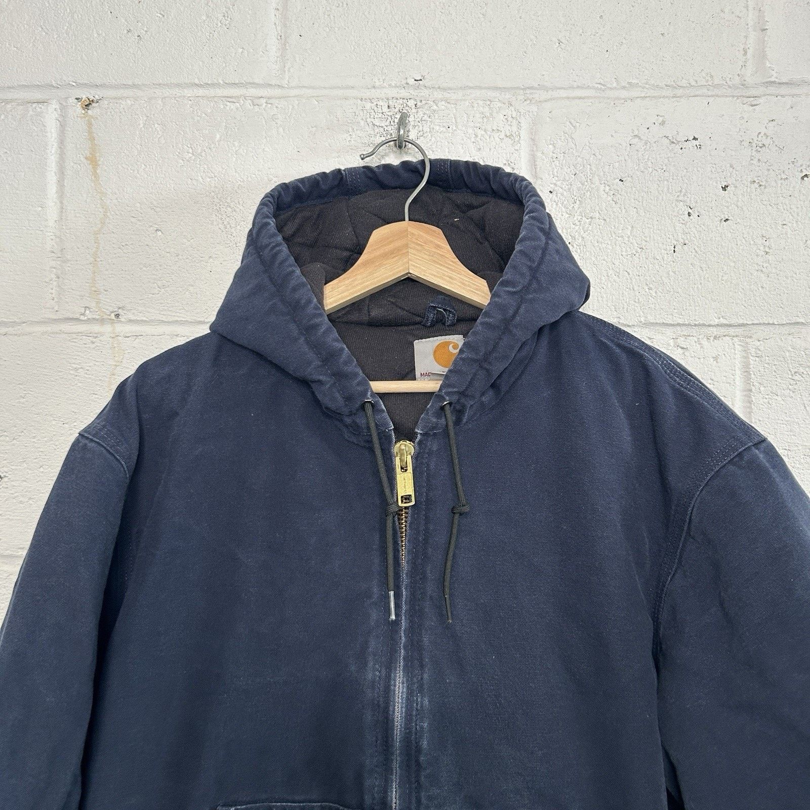 Carhartt Carhartt Quilted Hooded Active Jacket “Dark Navy” J140 DNY Size US L / EU 52-54 / 3 - 2 Thumbnail