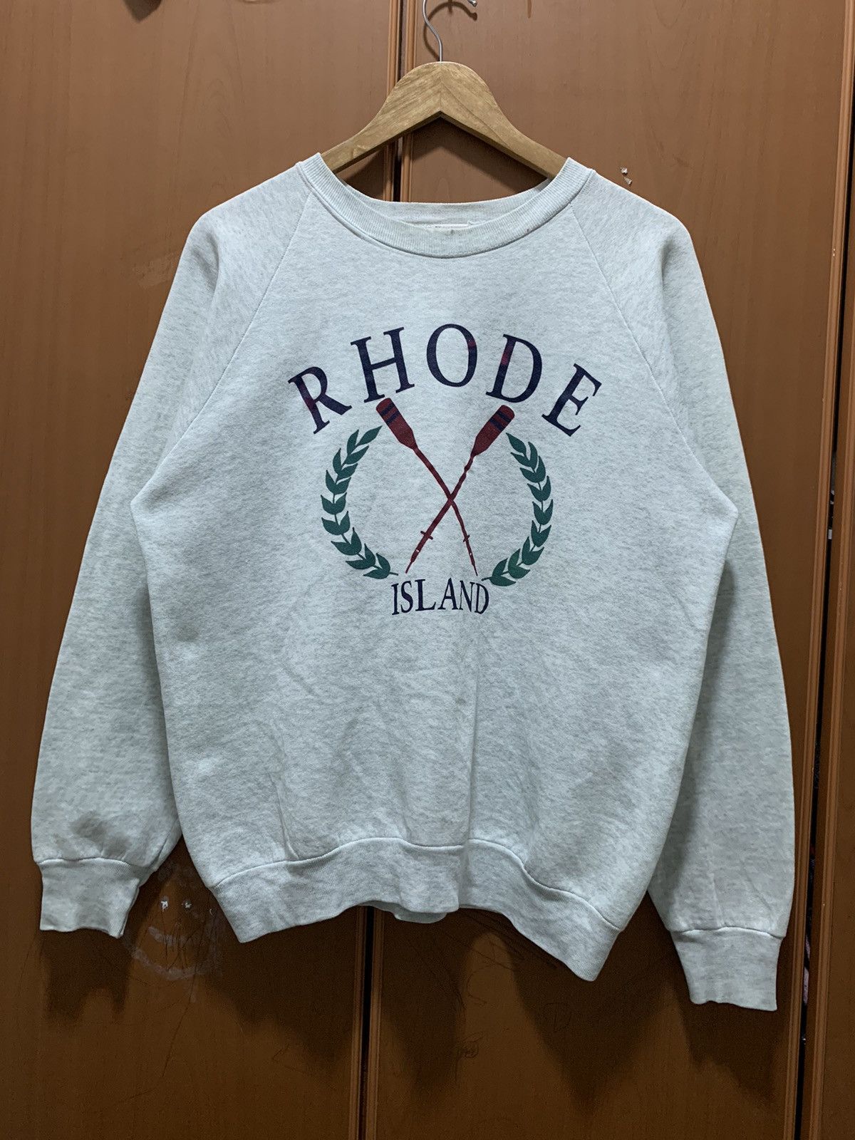 Fruit Of The Loom Vintage Rhode Island Crewneck Sweatshirt Size US L / EU 52-54 / 3 - 1 Thumbnail