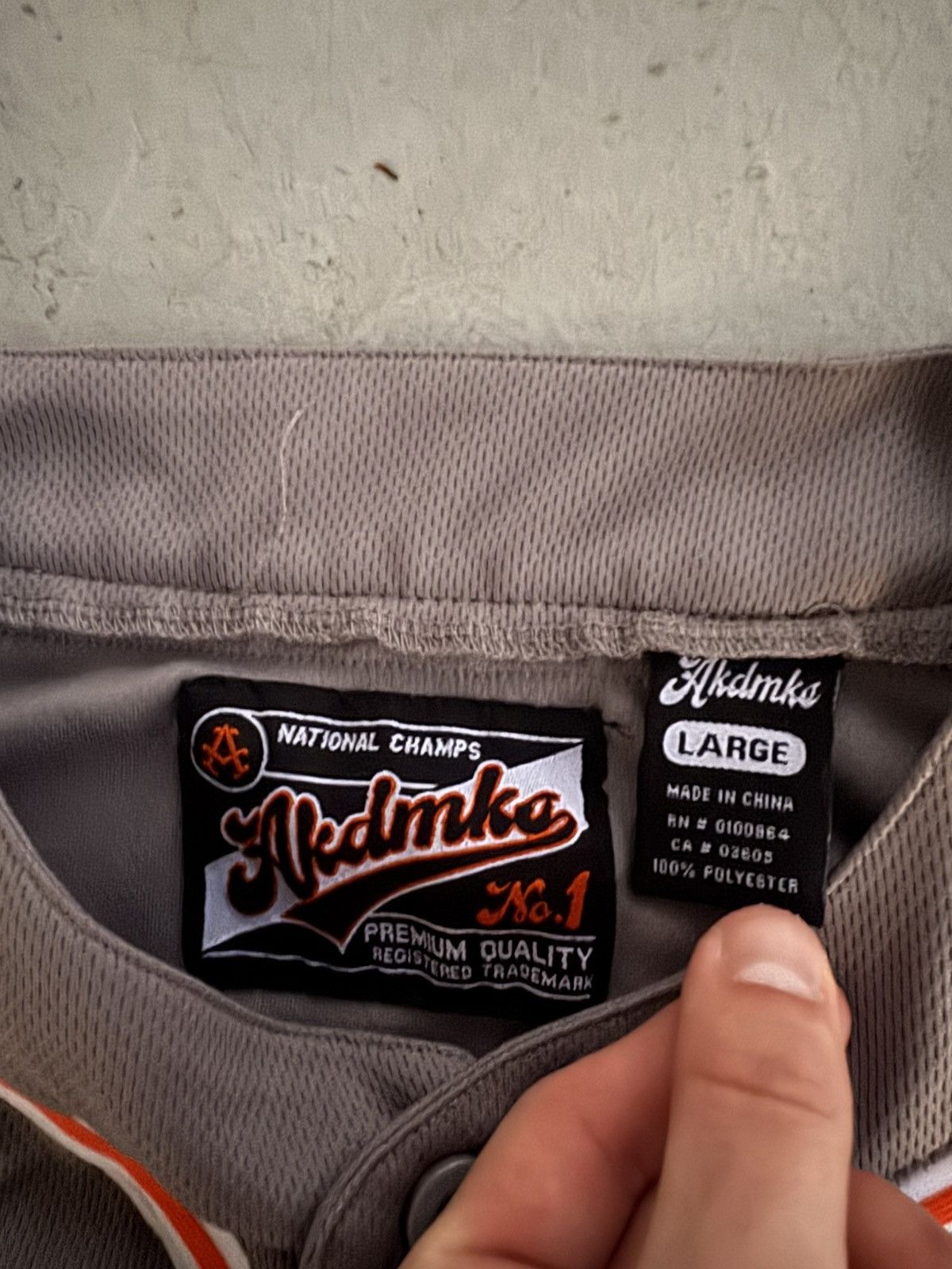 Akademiks Vintage Akademiks #99 Essential Streetwear Jersey Size US L / EU 52-54 / 3 - 8 Thumbnail