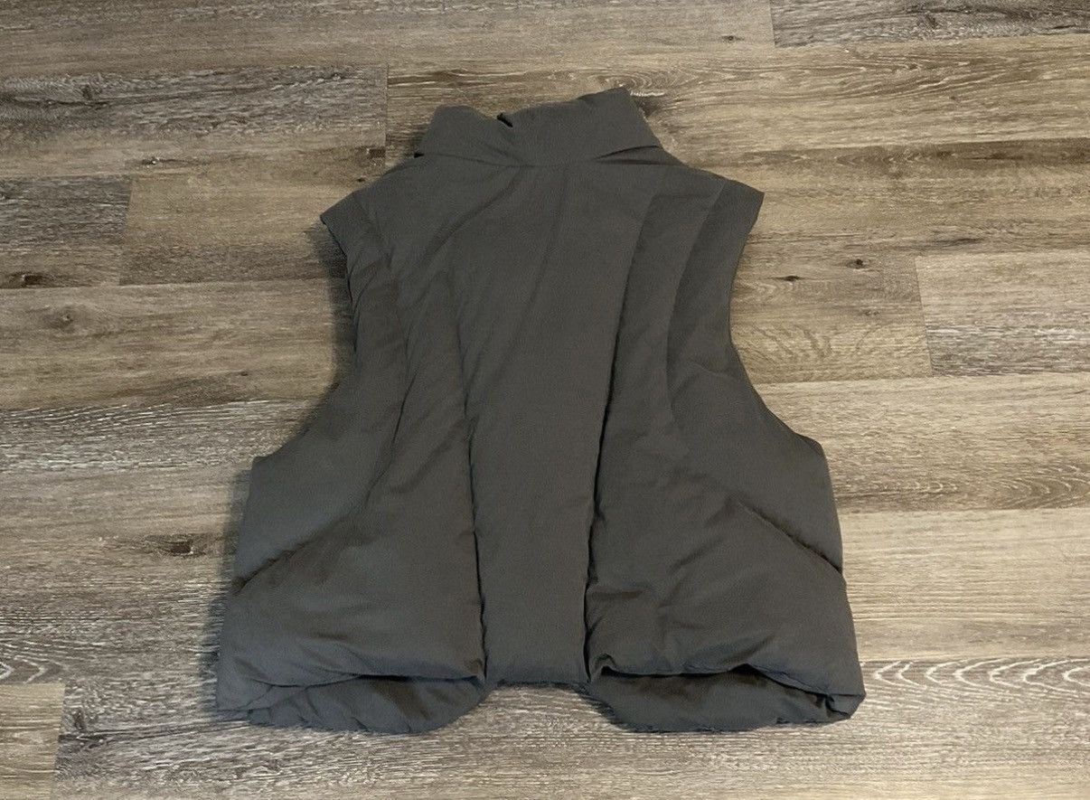 Hyein Seo Hyein Seo Reversible Padded Vest Size US L / EU 52-54 / 3 - 2 Thumbnail