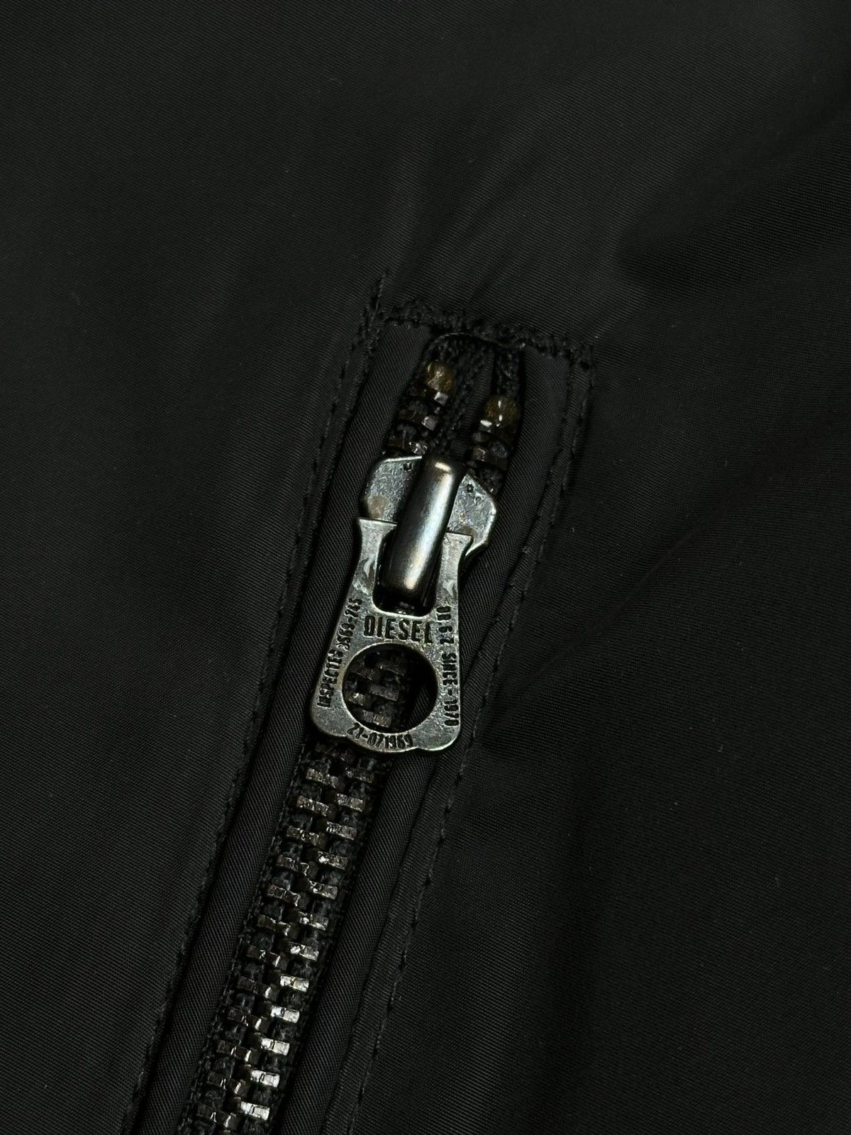 Diesel Vintage Diesel Industry Black Nylon Bomber Jacket Grunge XL Size US XL / EU 56 / 4 - 4 Thumbnail
